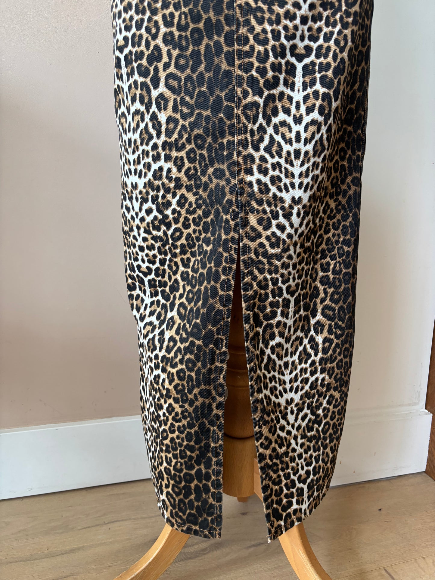 100% cotton leopard print skirt size 8 BNWT