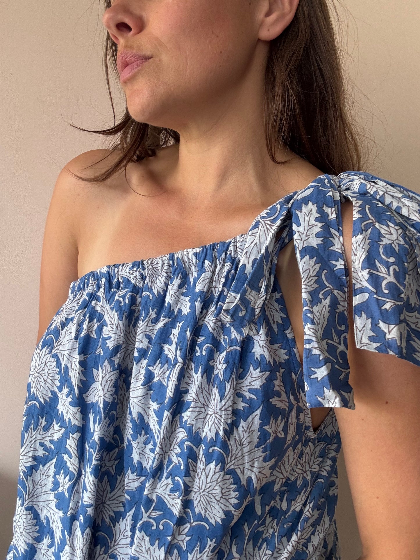 Patterned 100% cotton one shoulder dress size Medium