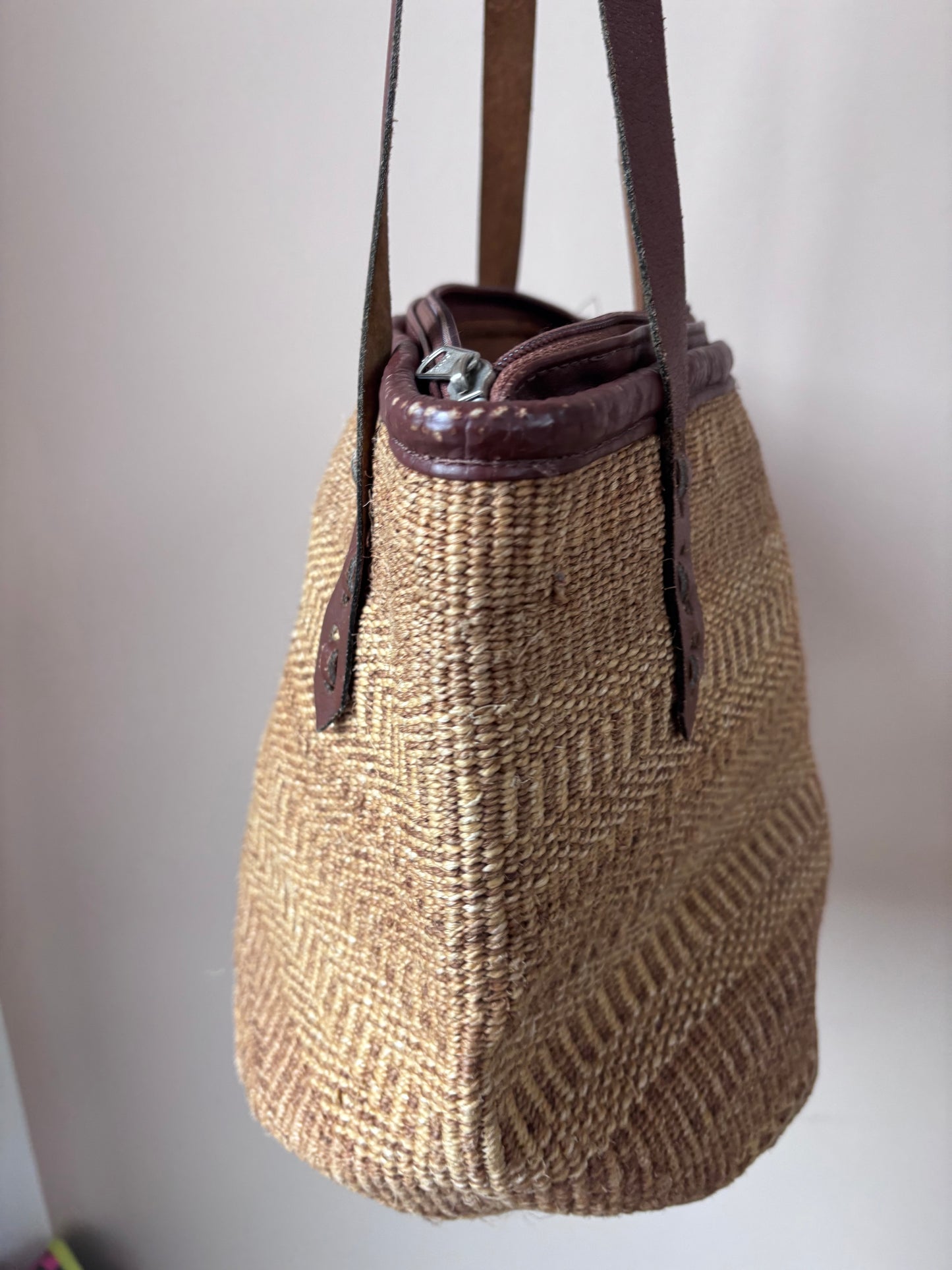 Vintage sisal bucket bag with leather handles