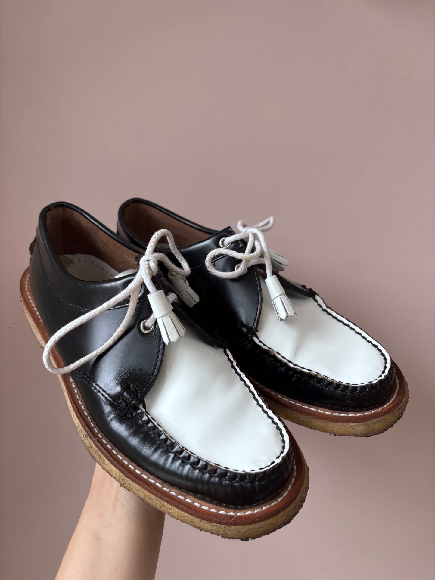 Weejuns black white loafers size UK6.5