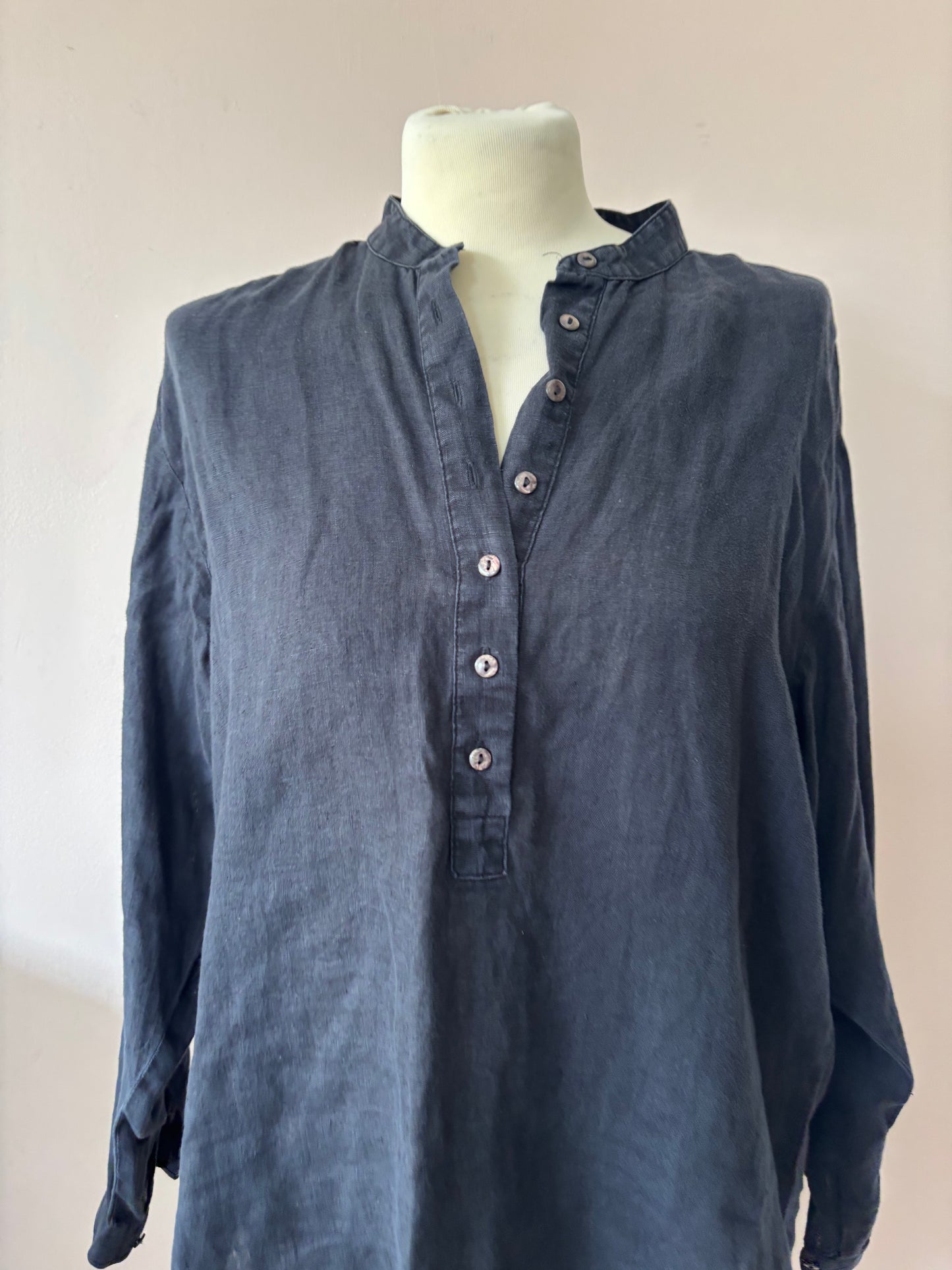 Vintage black 100% linen shirt size 10