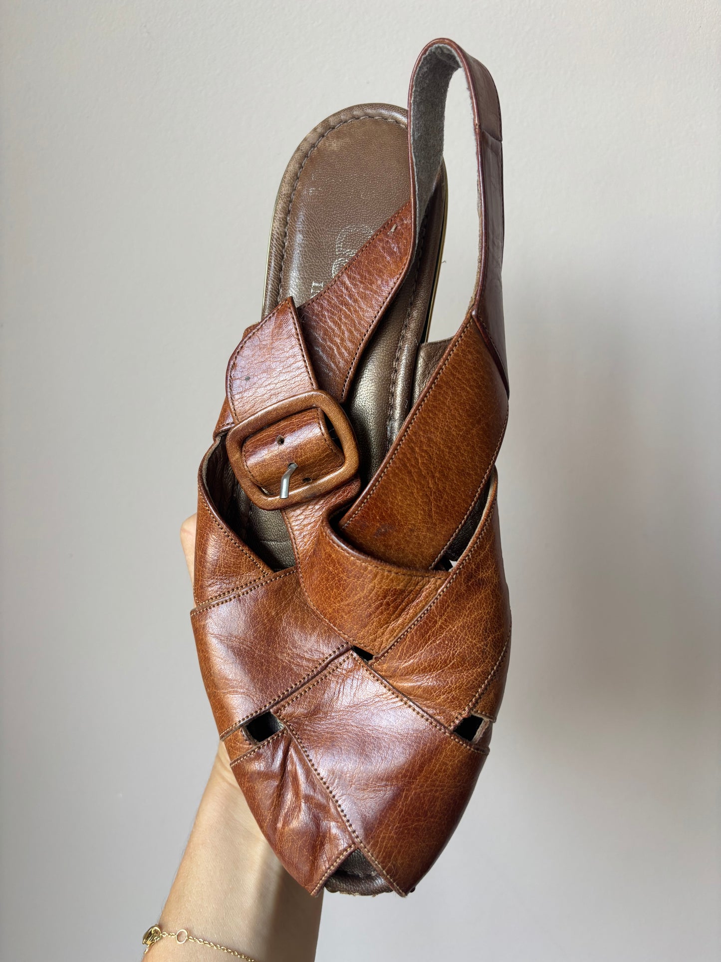 Vintage brown leather shoes size 5