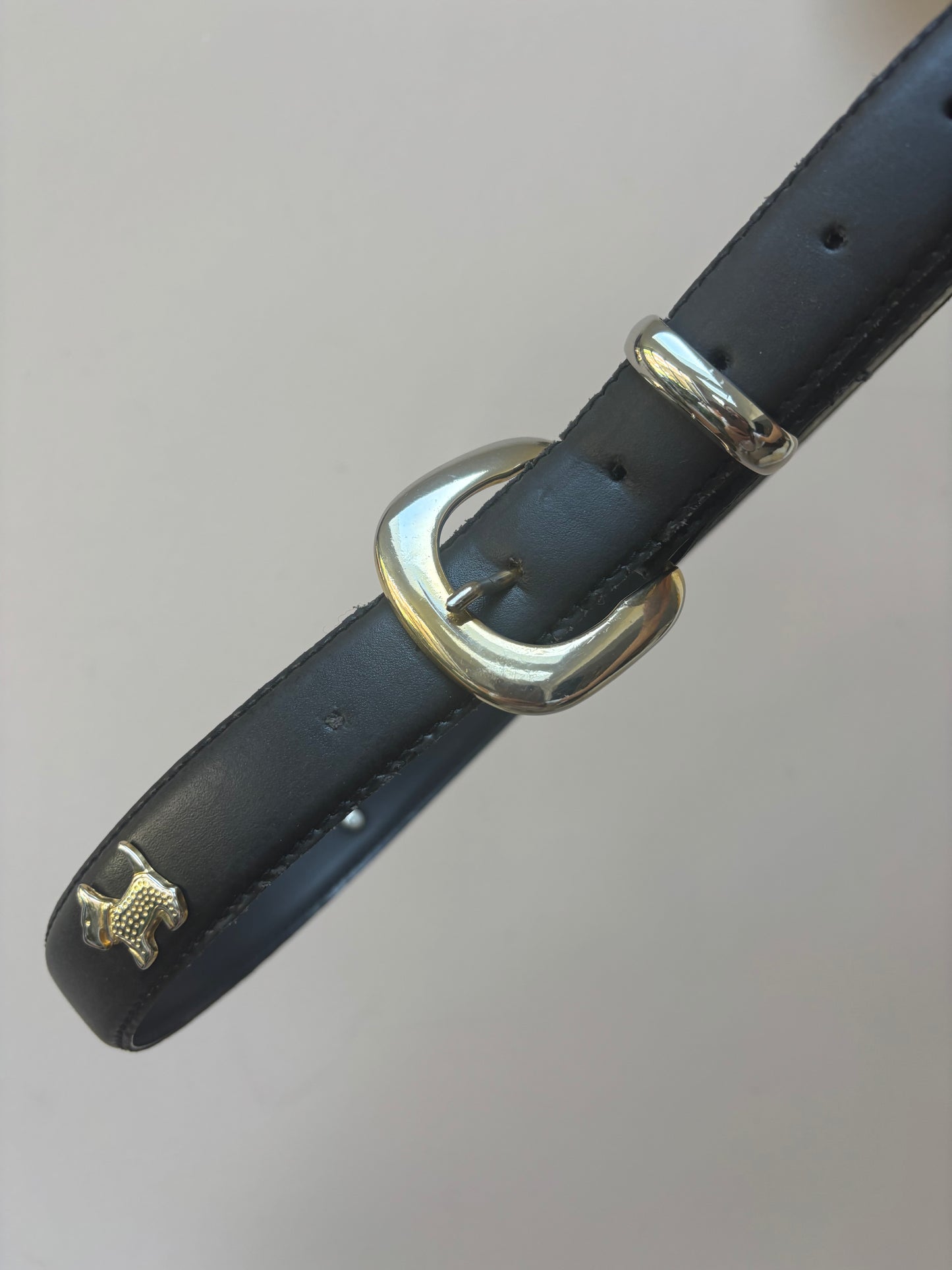 Black leather belt with dogs on size Small