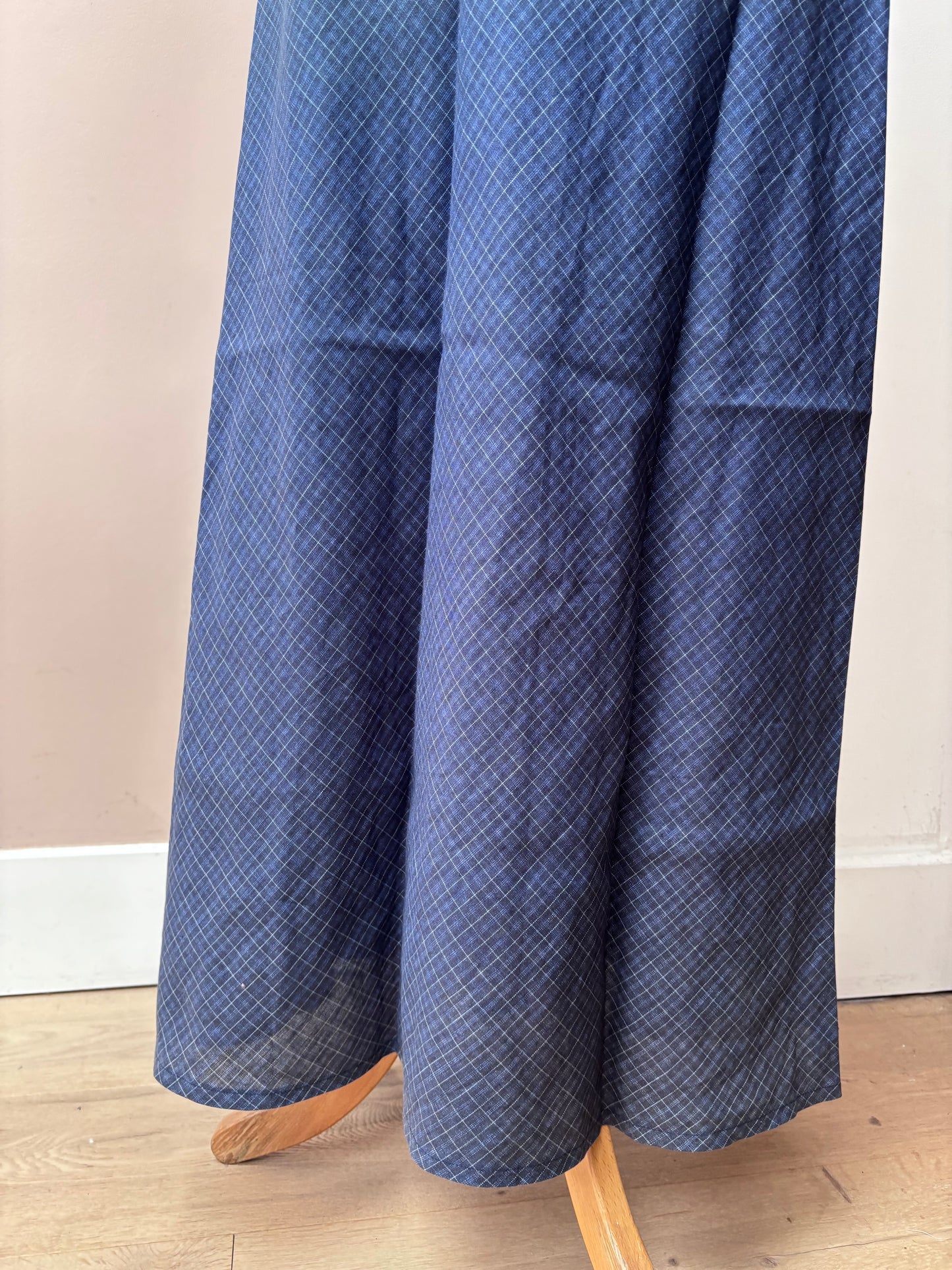 Vintage Laura Ashley 100% linen maxi skirt size 12 BNWT