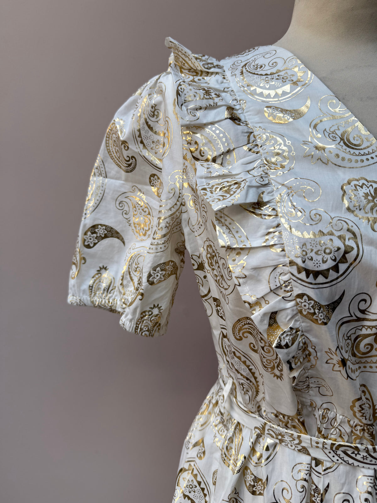 Résumé white gold dress size 10