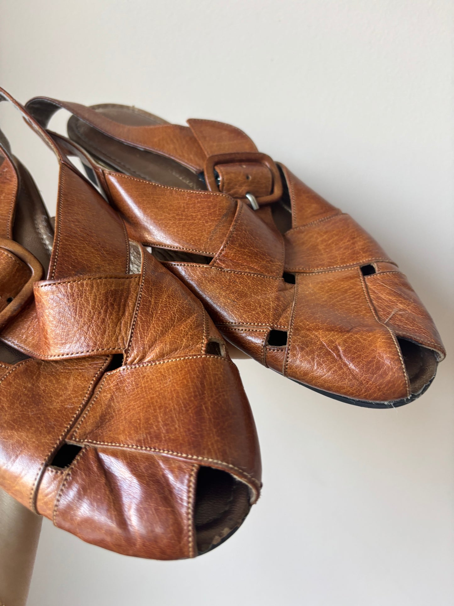 Vintage brown leather shoes size 5