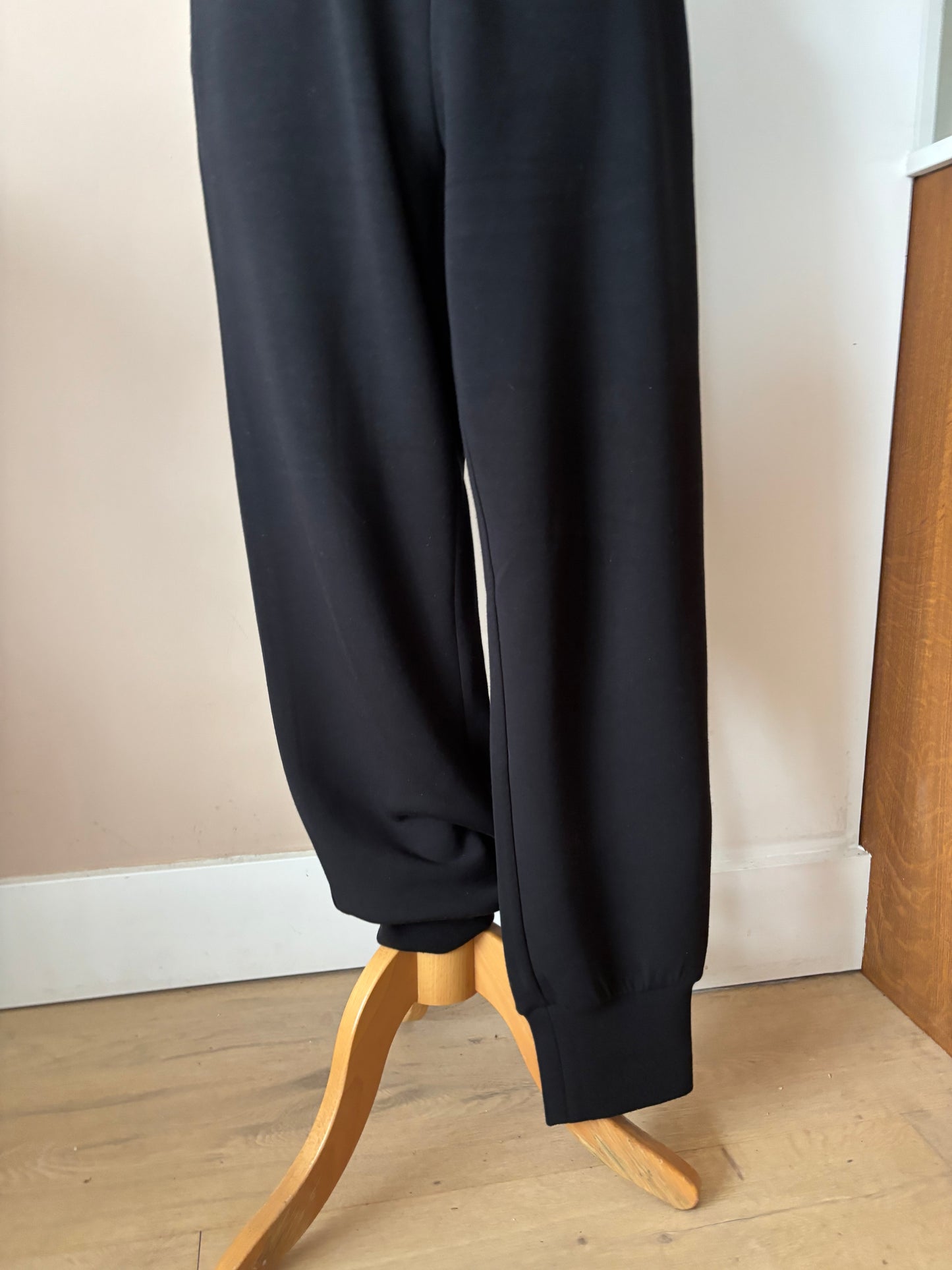 Varley double soft black joggers size 12/14