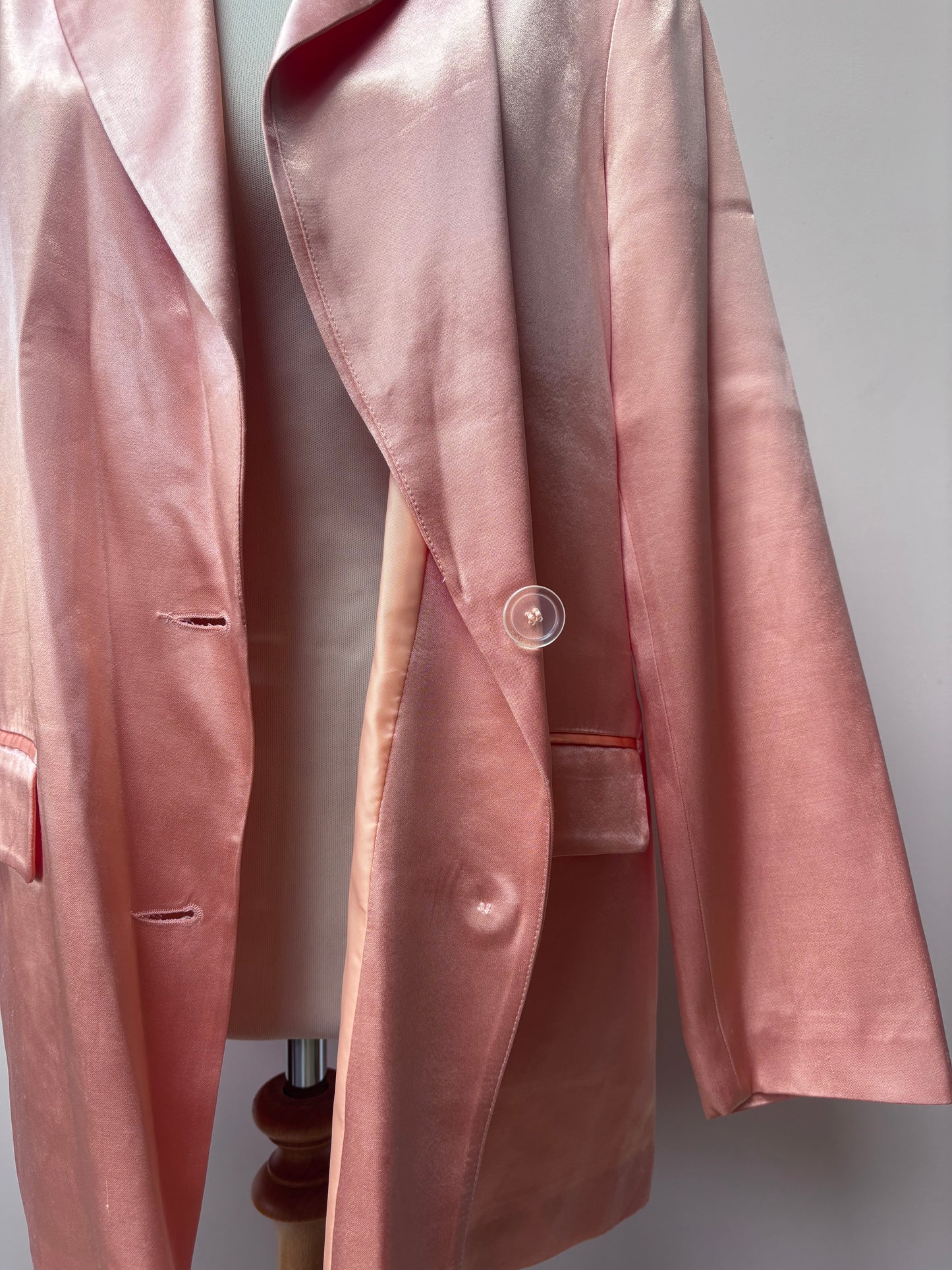 Salmon satin blazer size 12/14