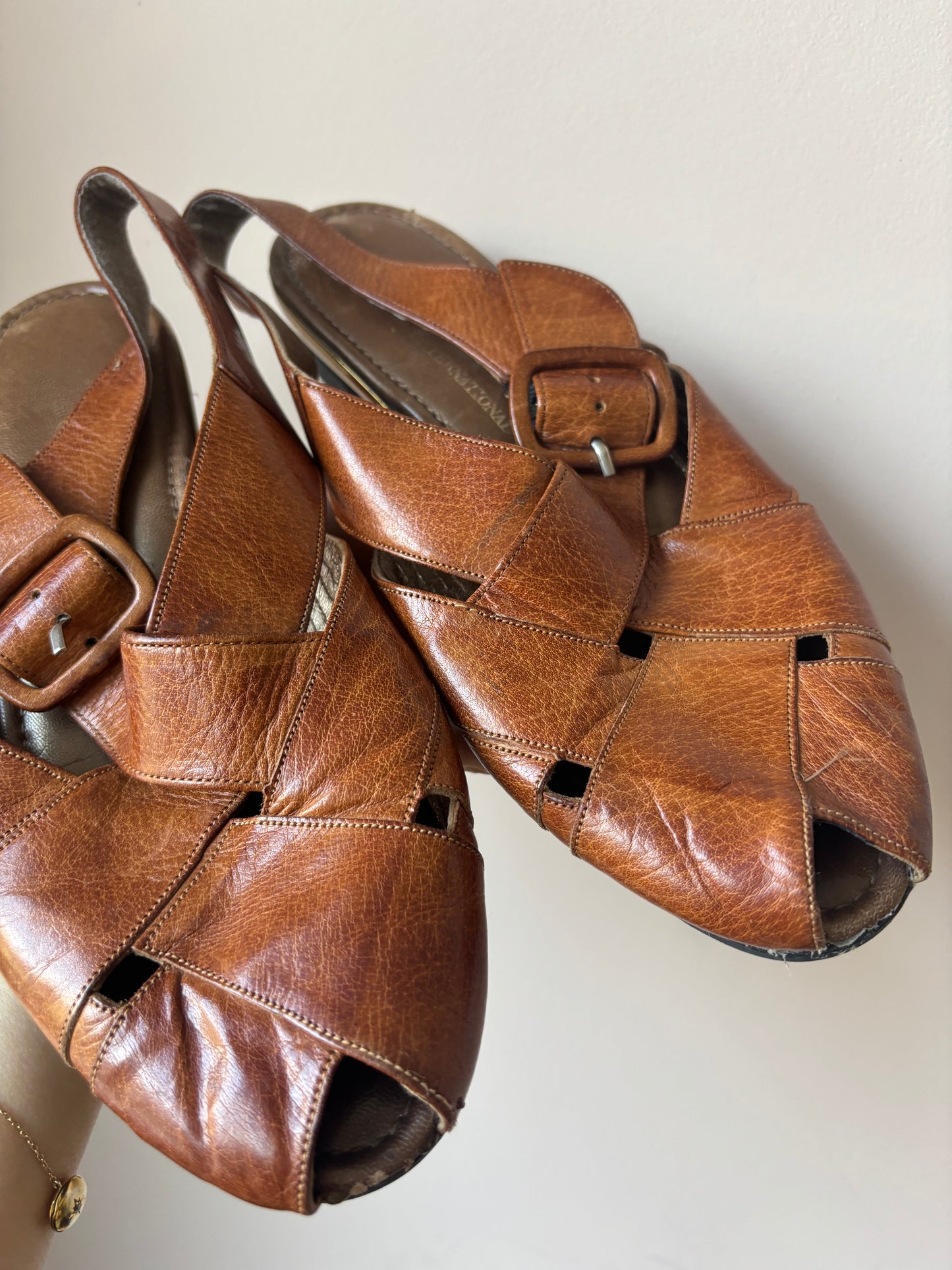 Vintage brown leather shoes size 5