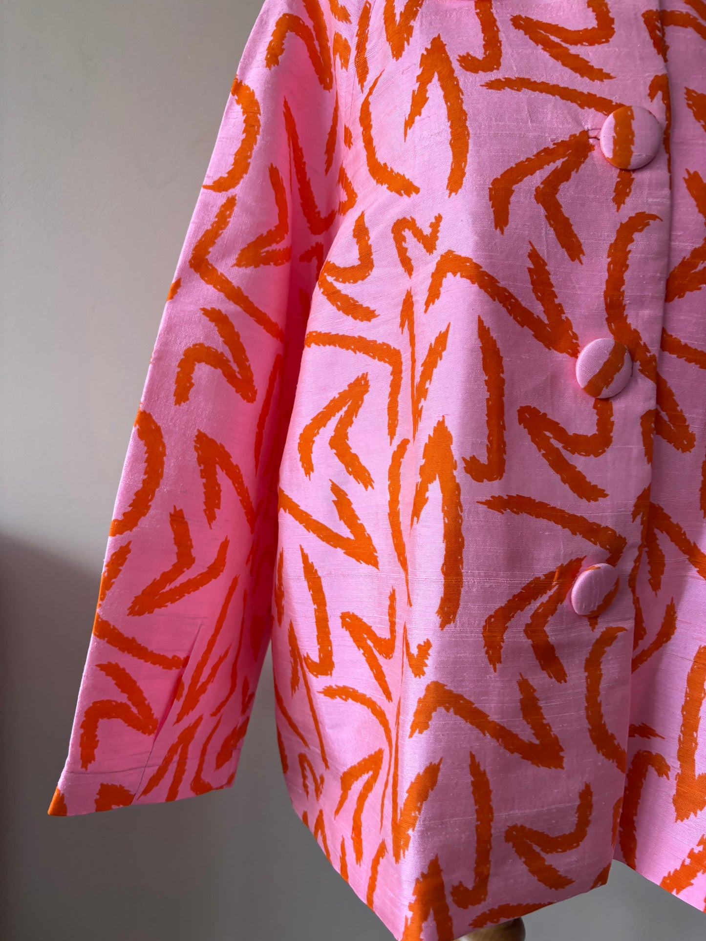 Bright 100% silk jacket size Large