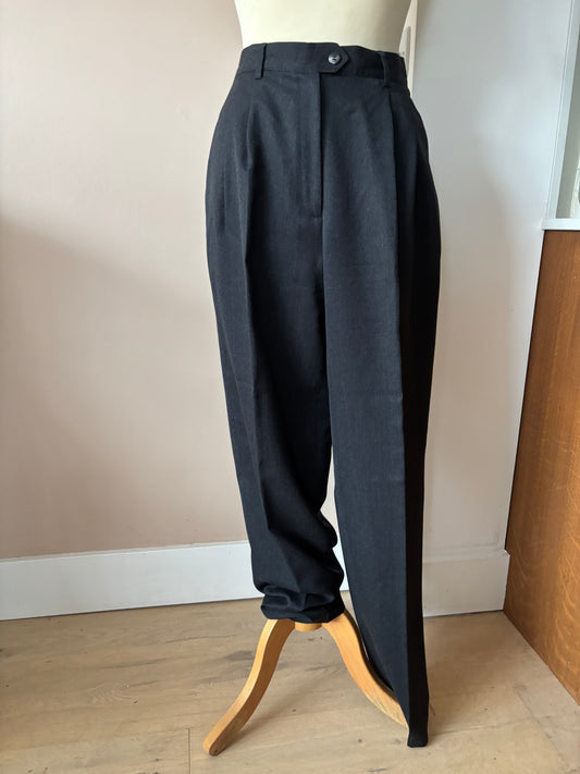 Vintage 100% wool trousers size 8/10