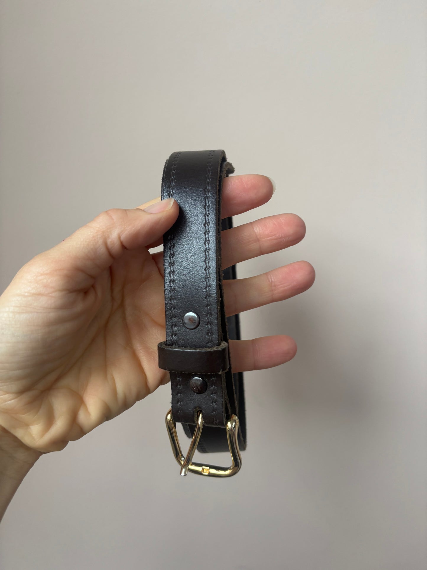 Dark brown leather belt size Medium