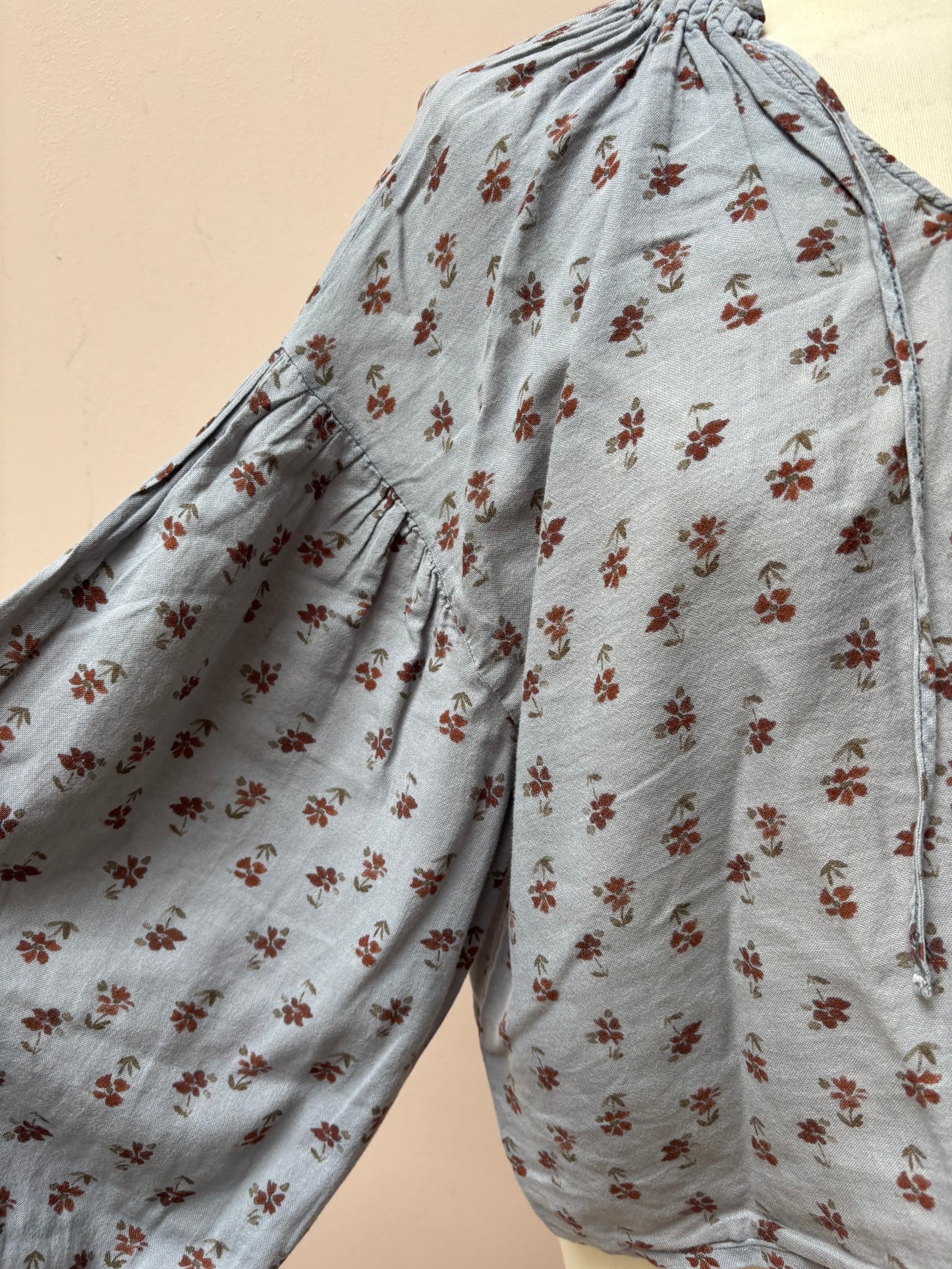 The New Society floral cotton blouse size Medium