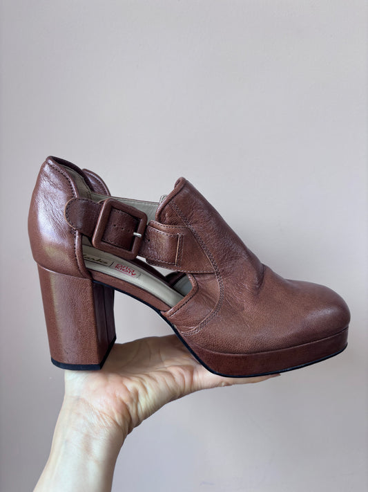 Clarks Orla Kiely brown leather heels size UK5