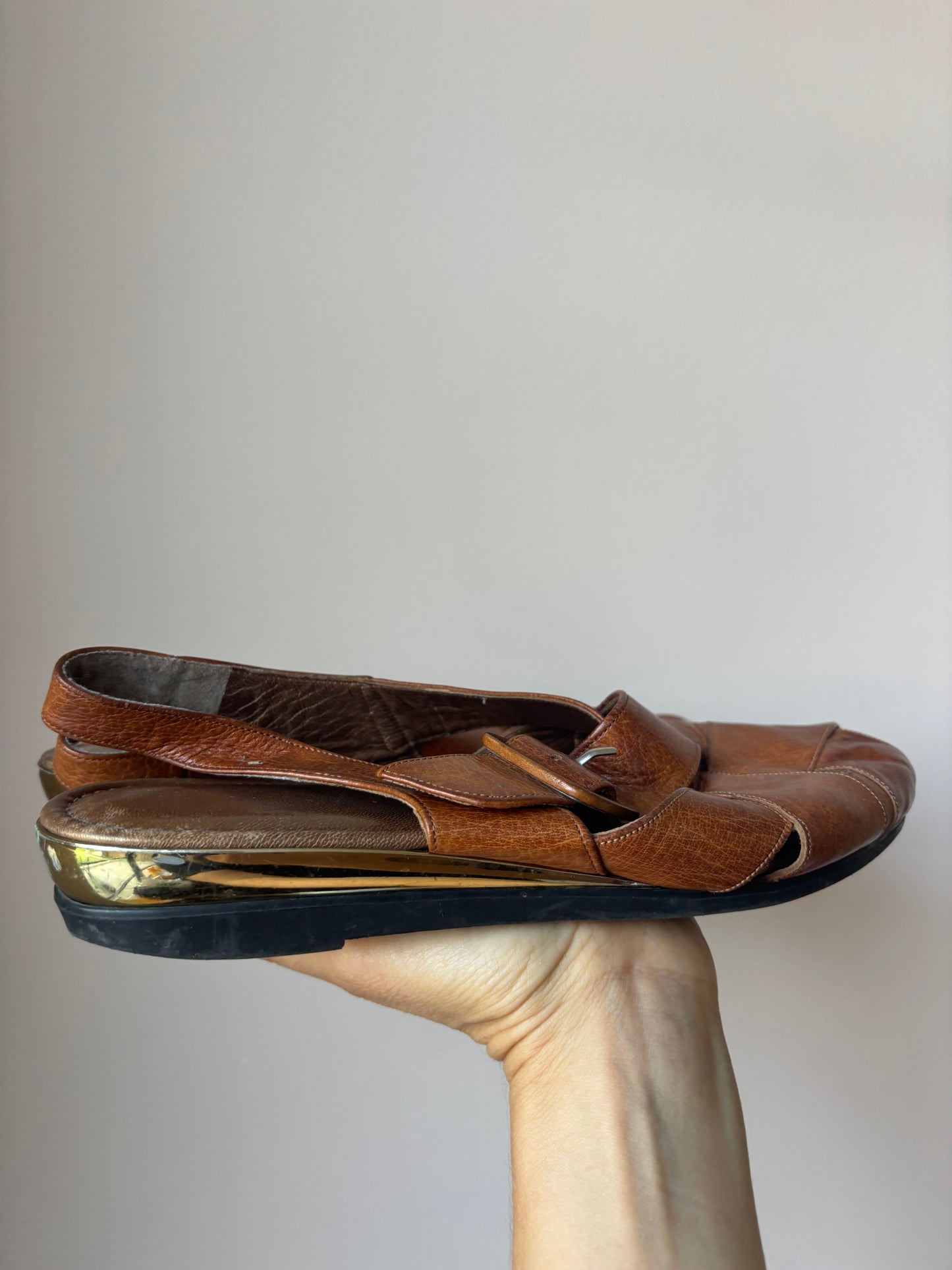 Vintage brown leather shoes size 5