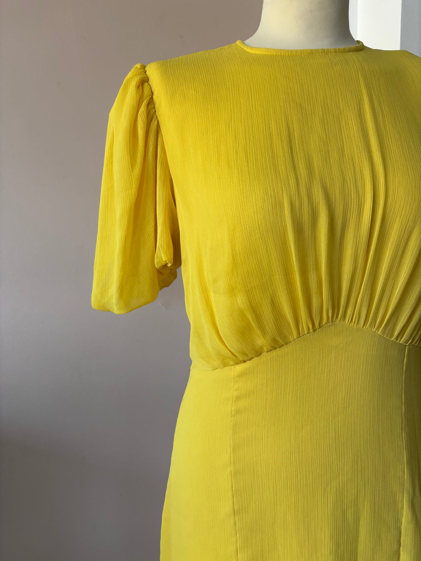 De La Vali yellow occasion dress size 12