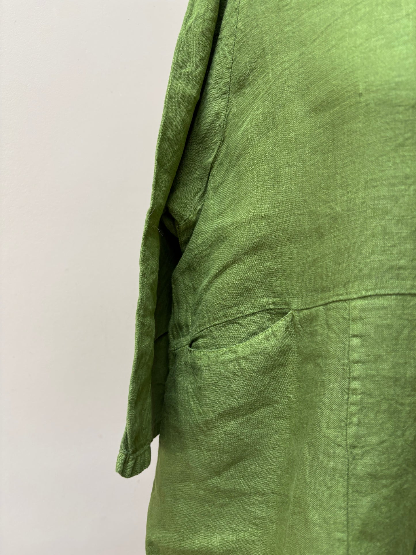 Oska apple green 100% linen tunic size M/L