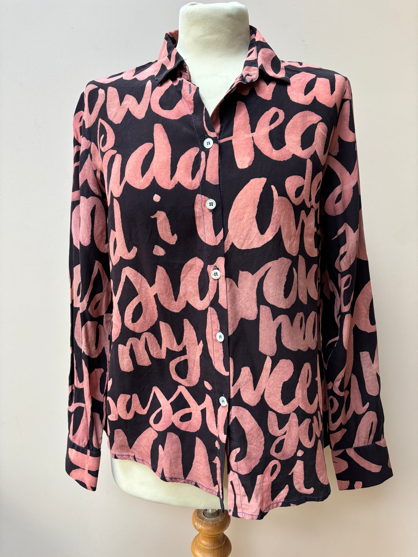 Vintage 100% silk shirt size 8/10