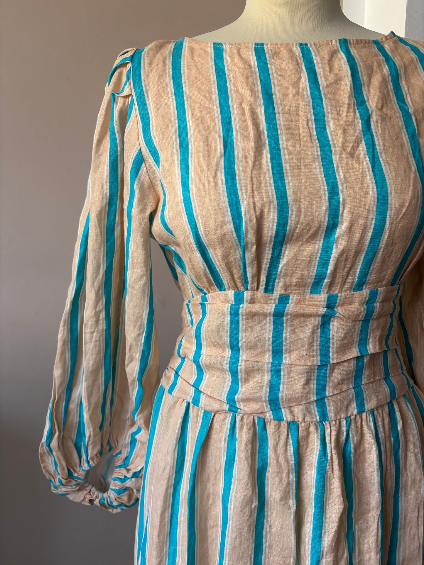 100% linen striped backless dress with baggy sleeves and tie waist size 12