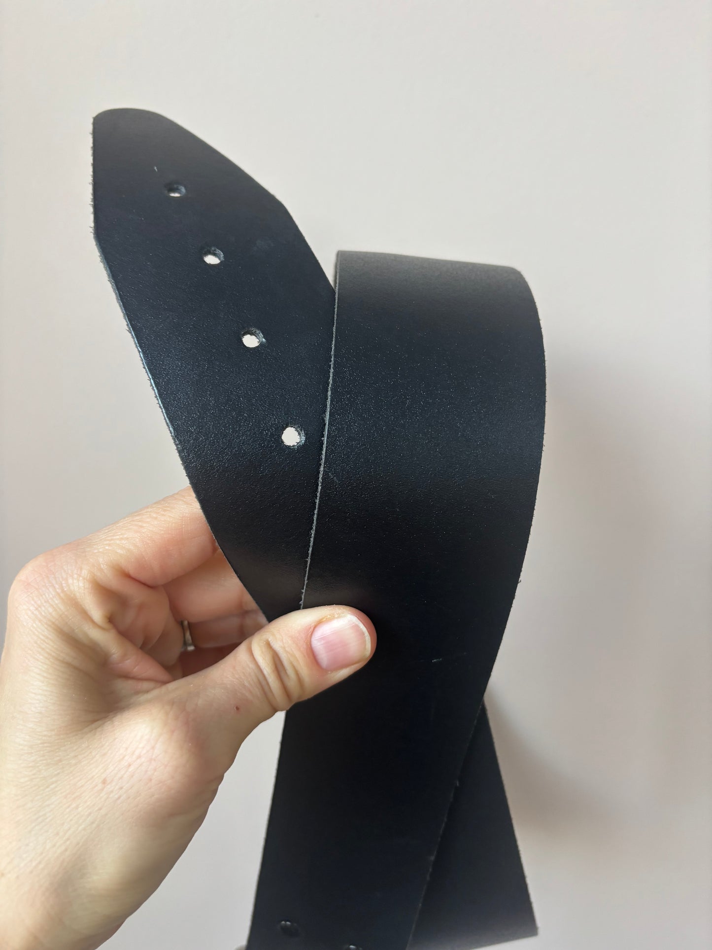 Wide black leather belt size Medium