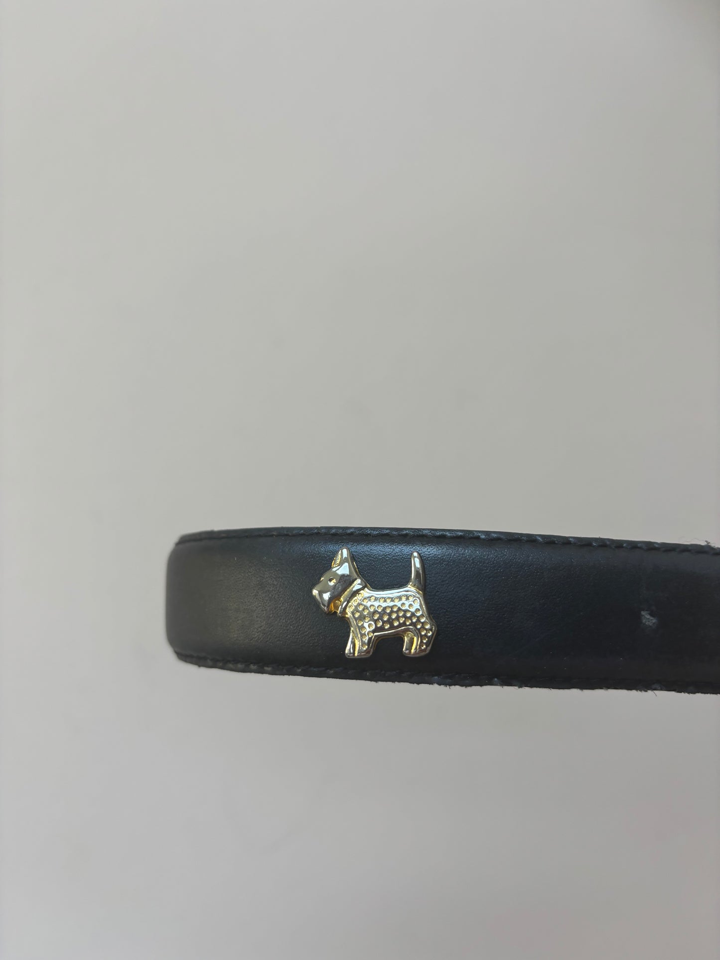 Black leather belt with dogs on size Small