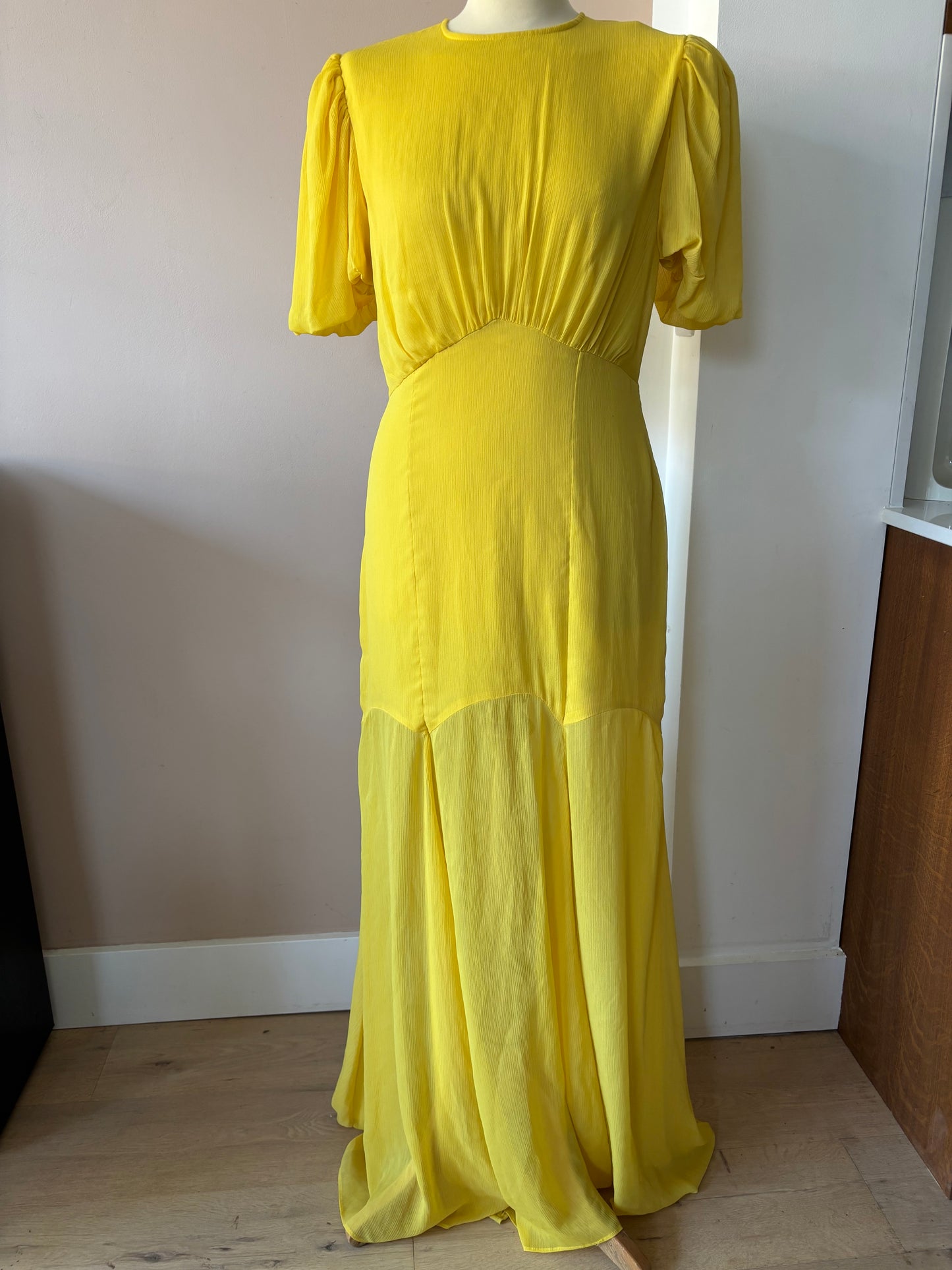De La Vali yellow occasion dress size 12