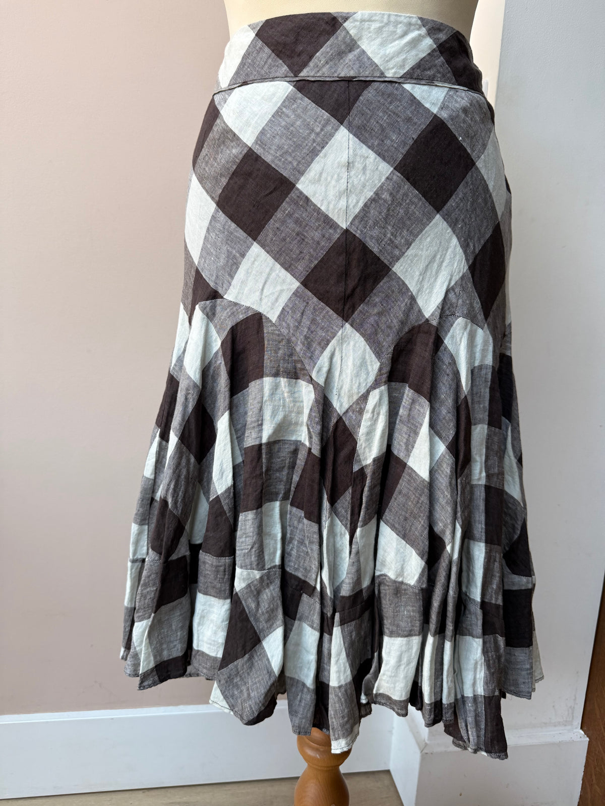 Check 100% linen skirt size 12