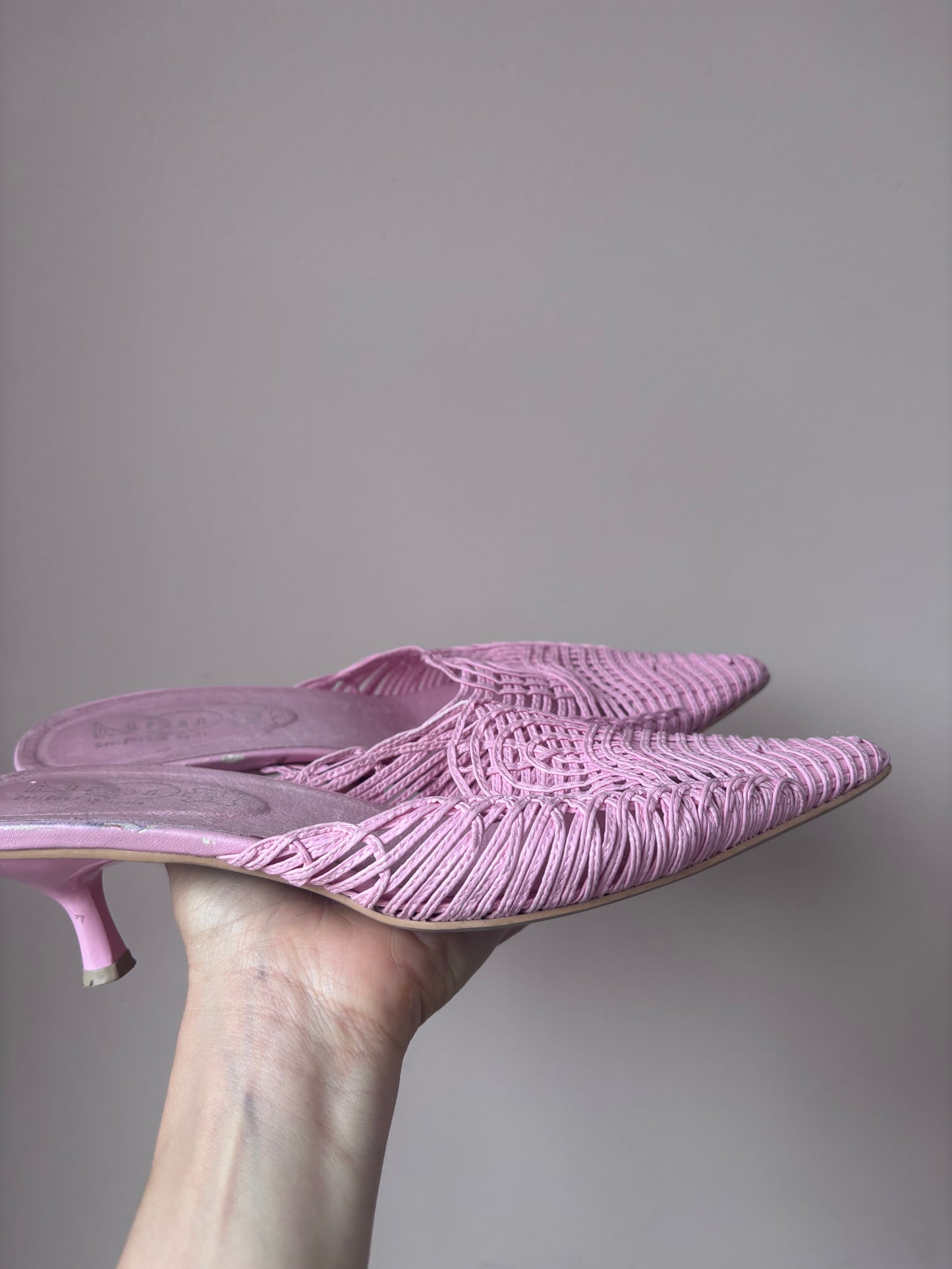 Vintage baby pink woven kitten heels size UK5