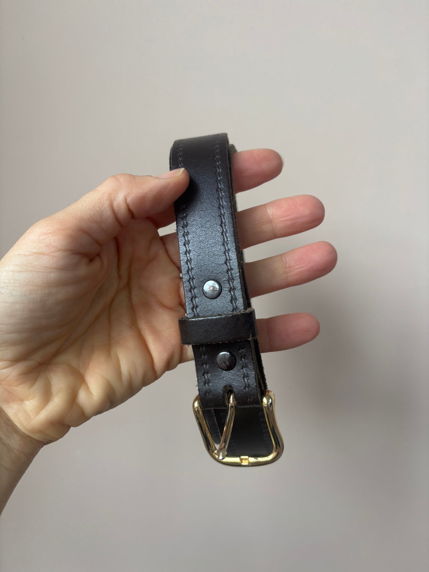 Dark brown leather belt size Medium