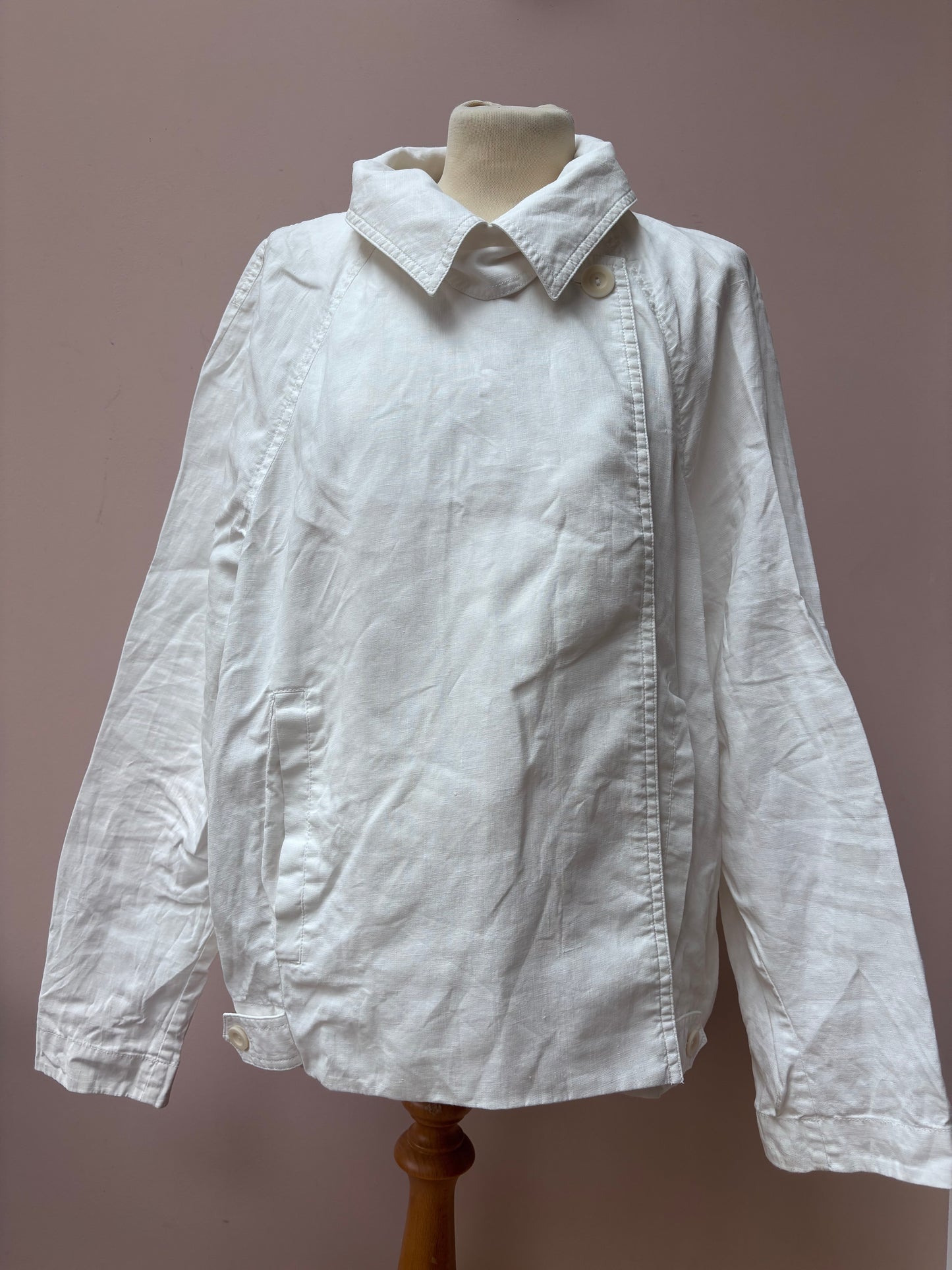 White 100% linen jacket size 14