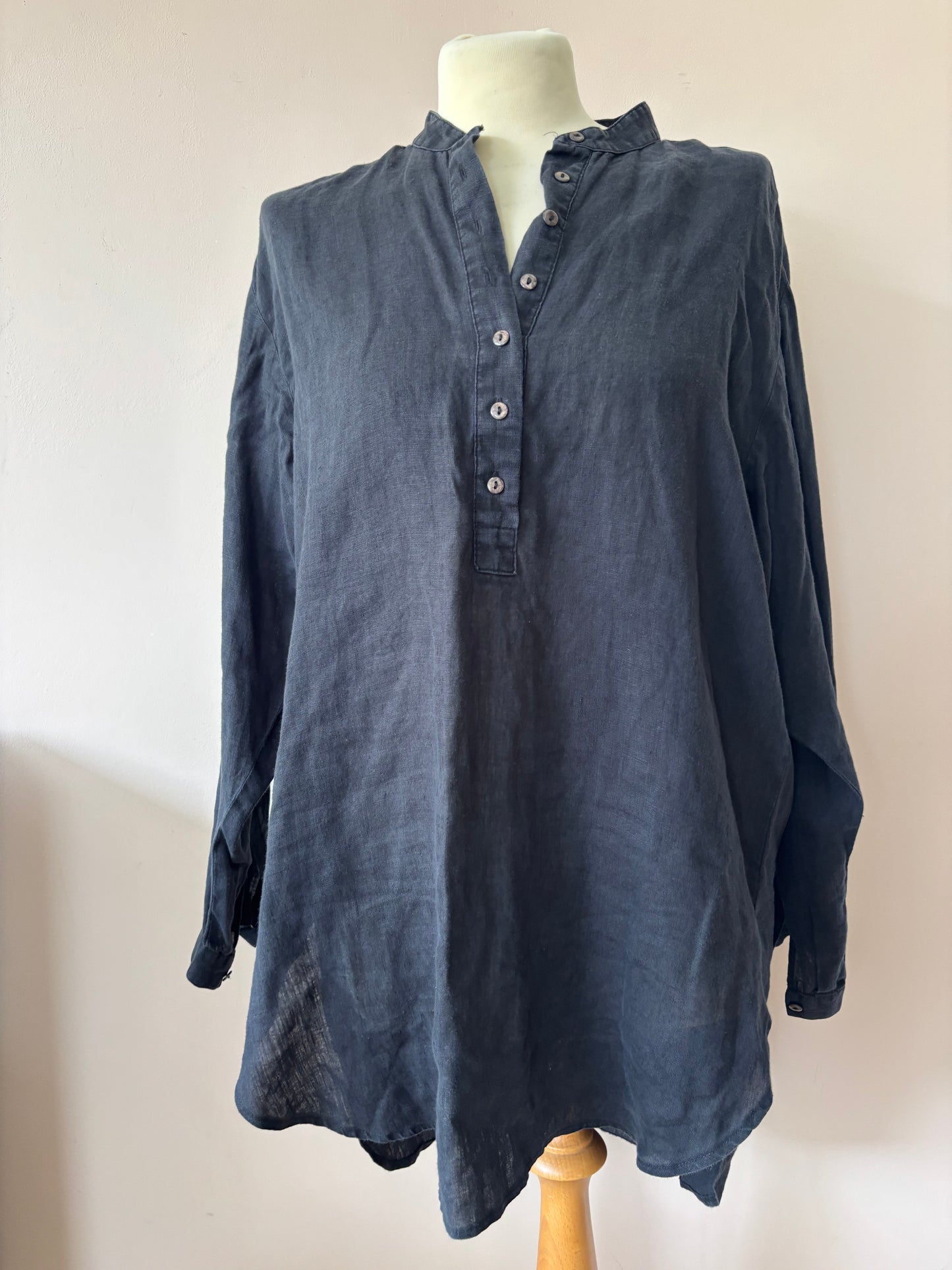Vintage black 100% linen shirt size 10