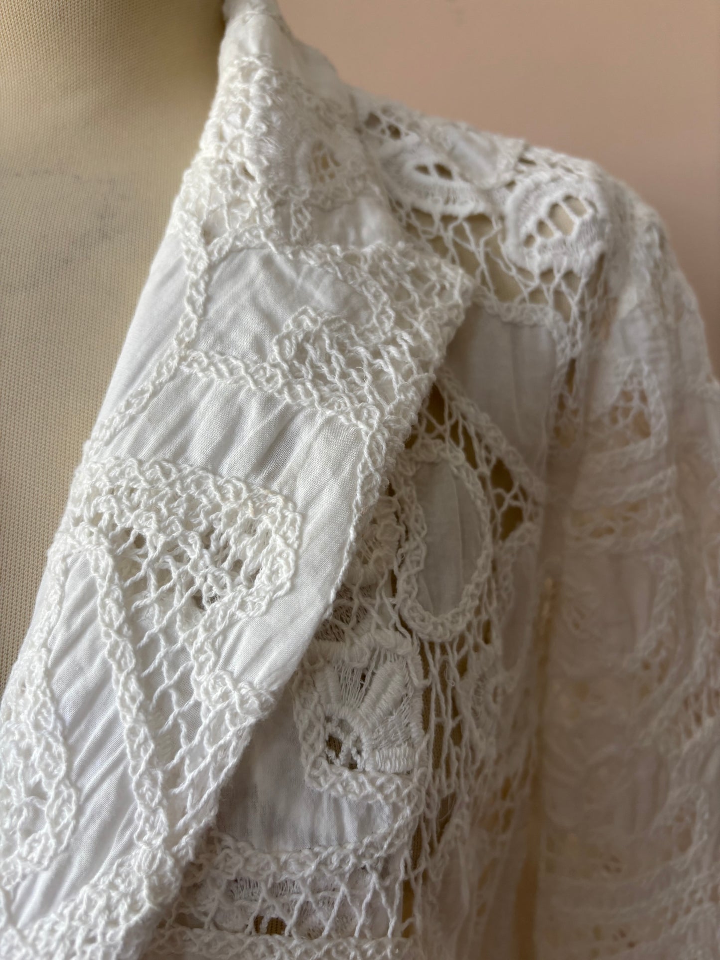 White lace double breasted blazer size Medium