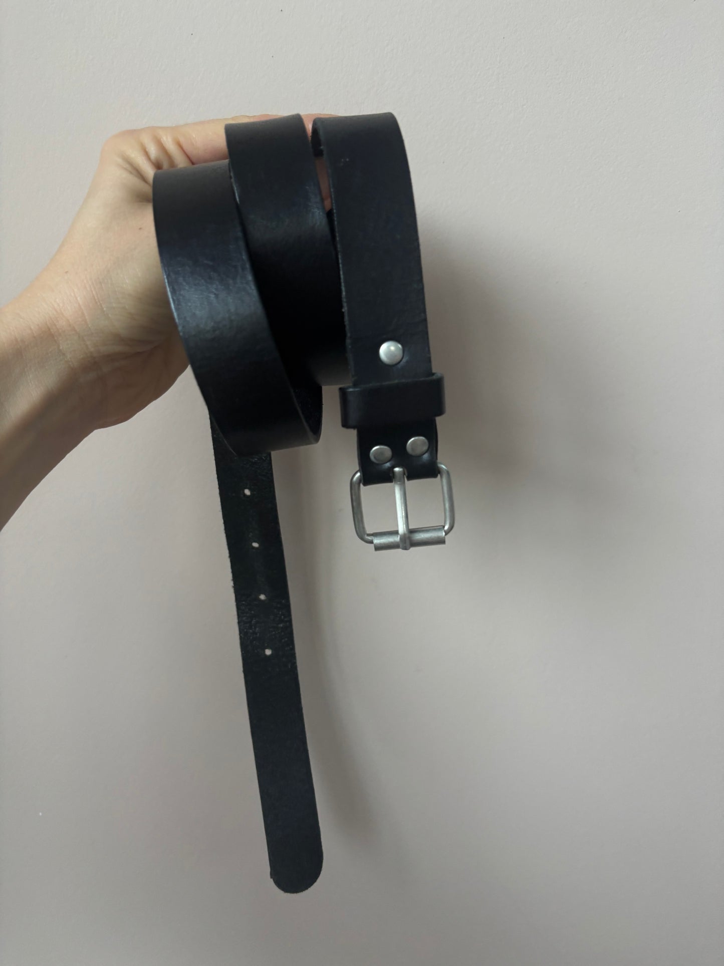 Black leather belt size Small