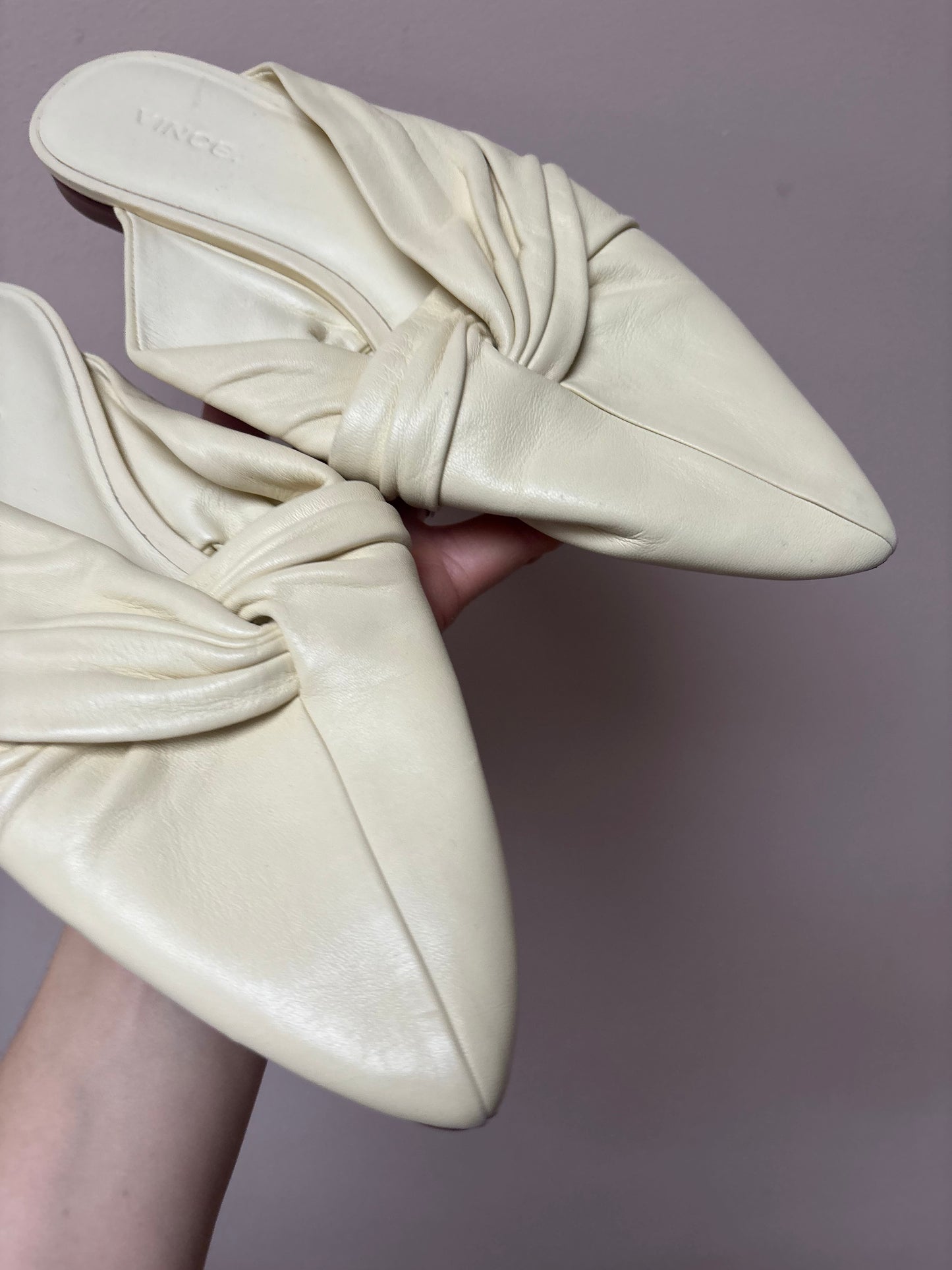 Vince cream leather shoes size UK5