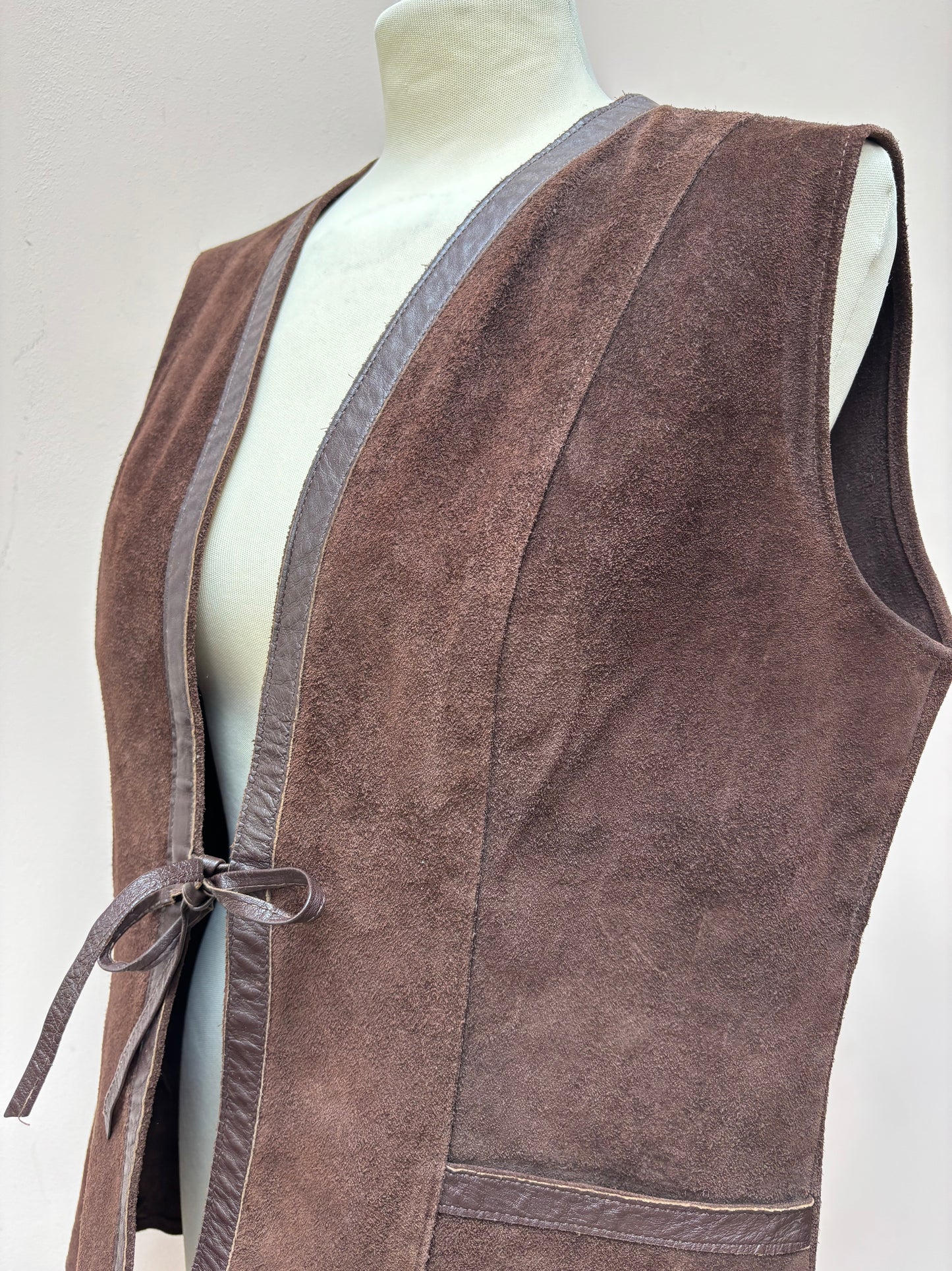 Vintage brown suede waistcoat size Medium