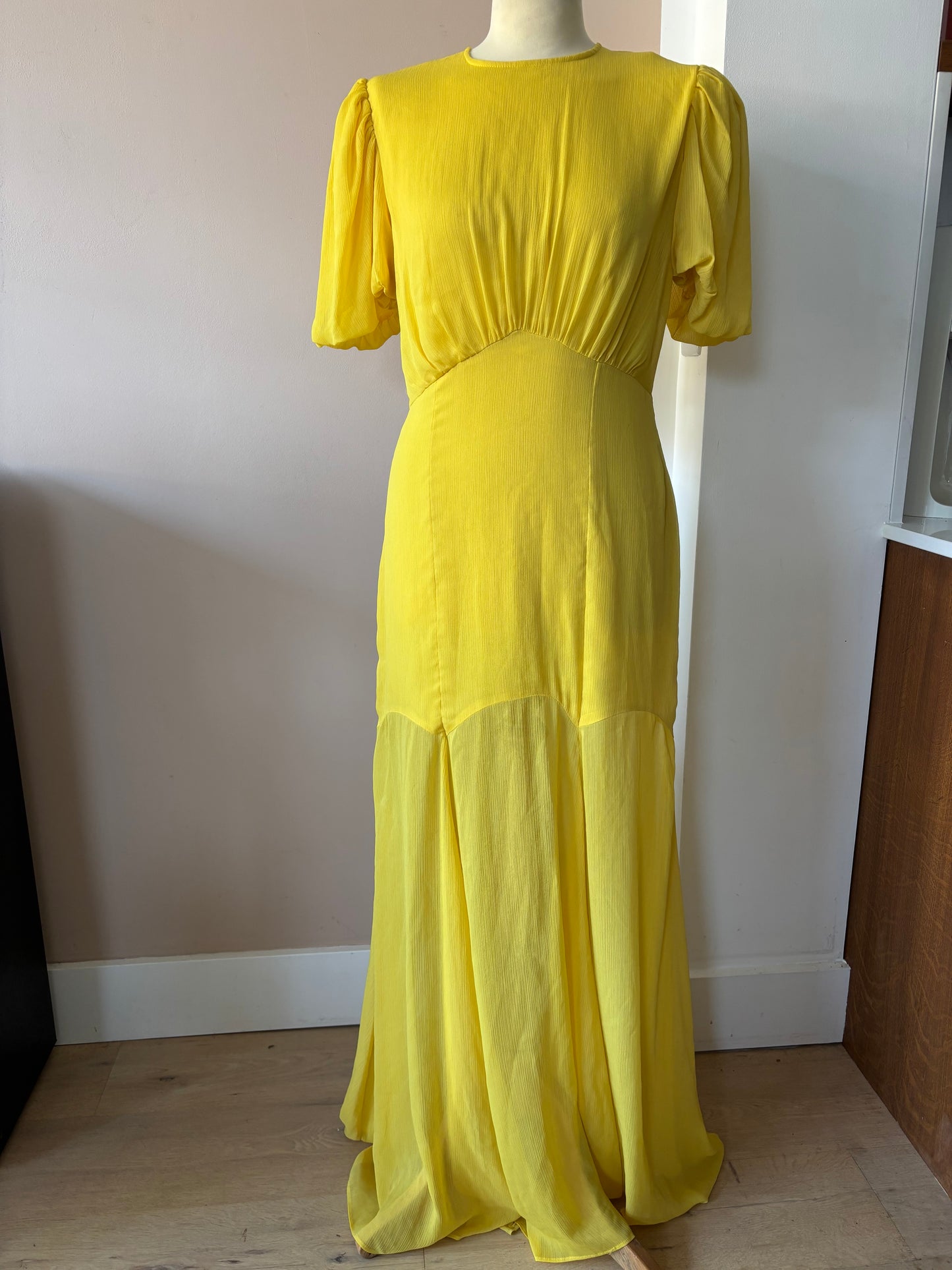 De La Vali yellow occasion dress size 12