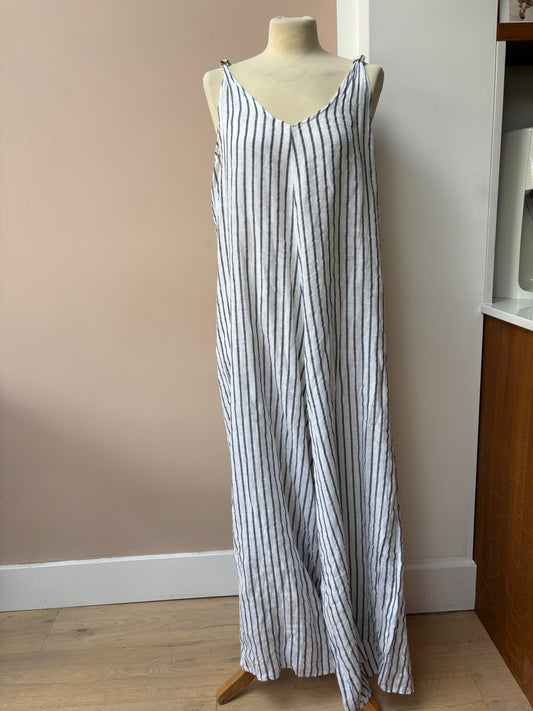 Striped 100% linen jumpsuit size M/L
