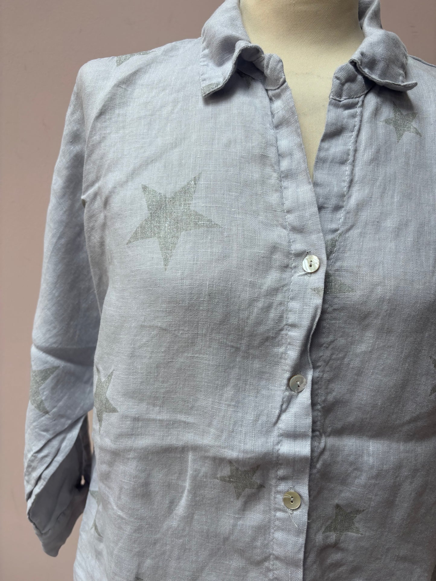 Pale grey 100% linen star shirt size 10