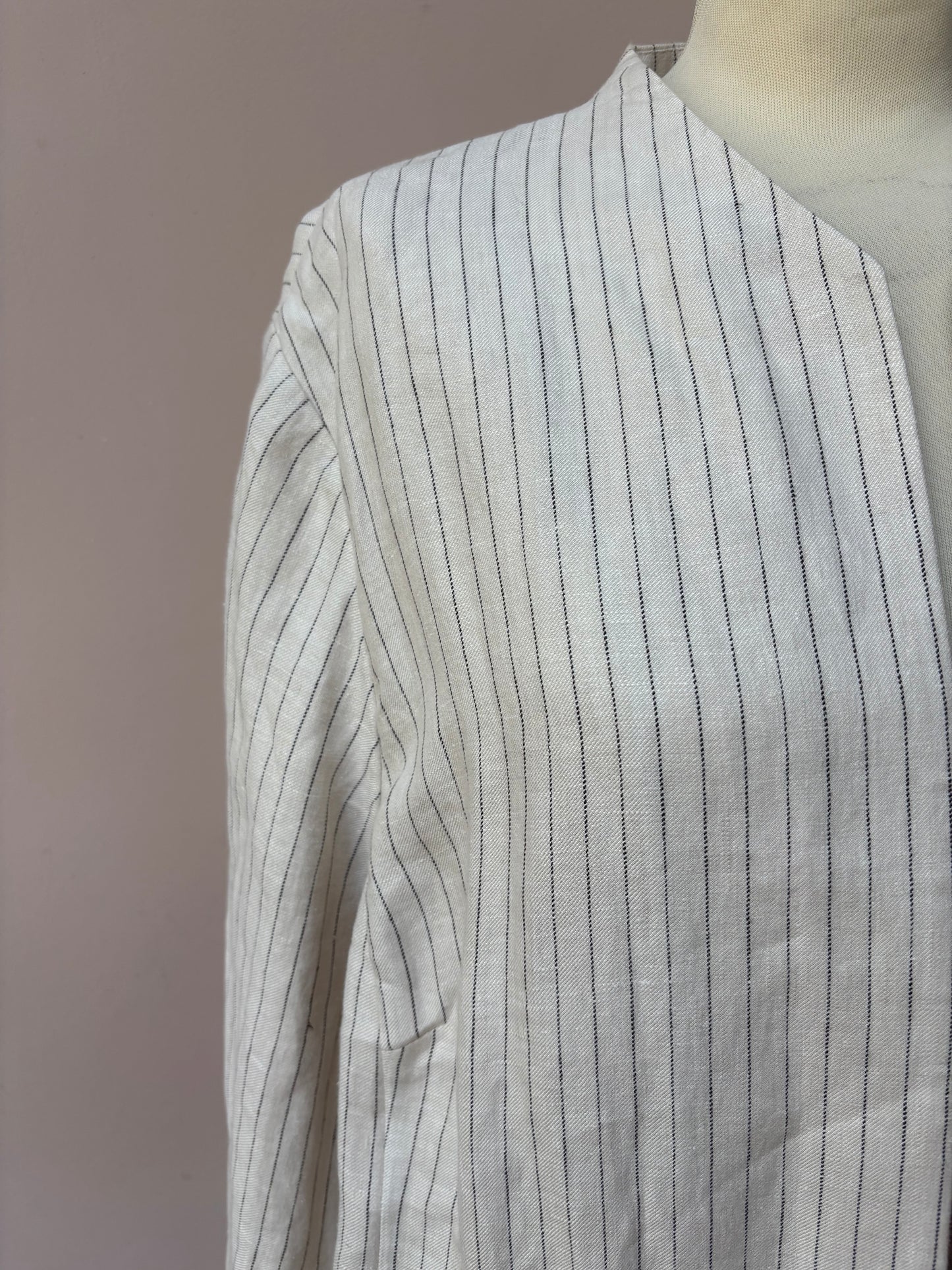 Beige pin stripe 100% linen long blazer size 18-22