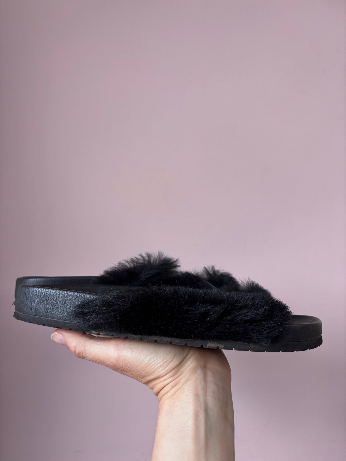 Vince black leather and shearling flats size UK4.5