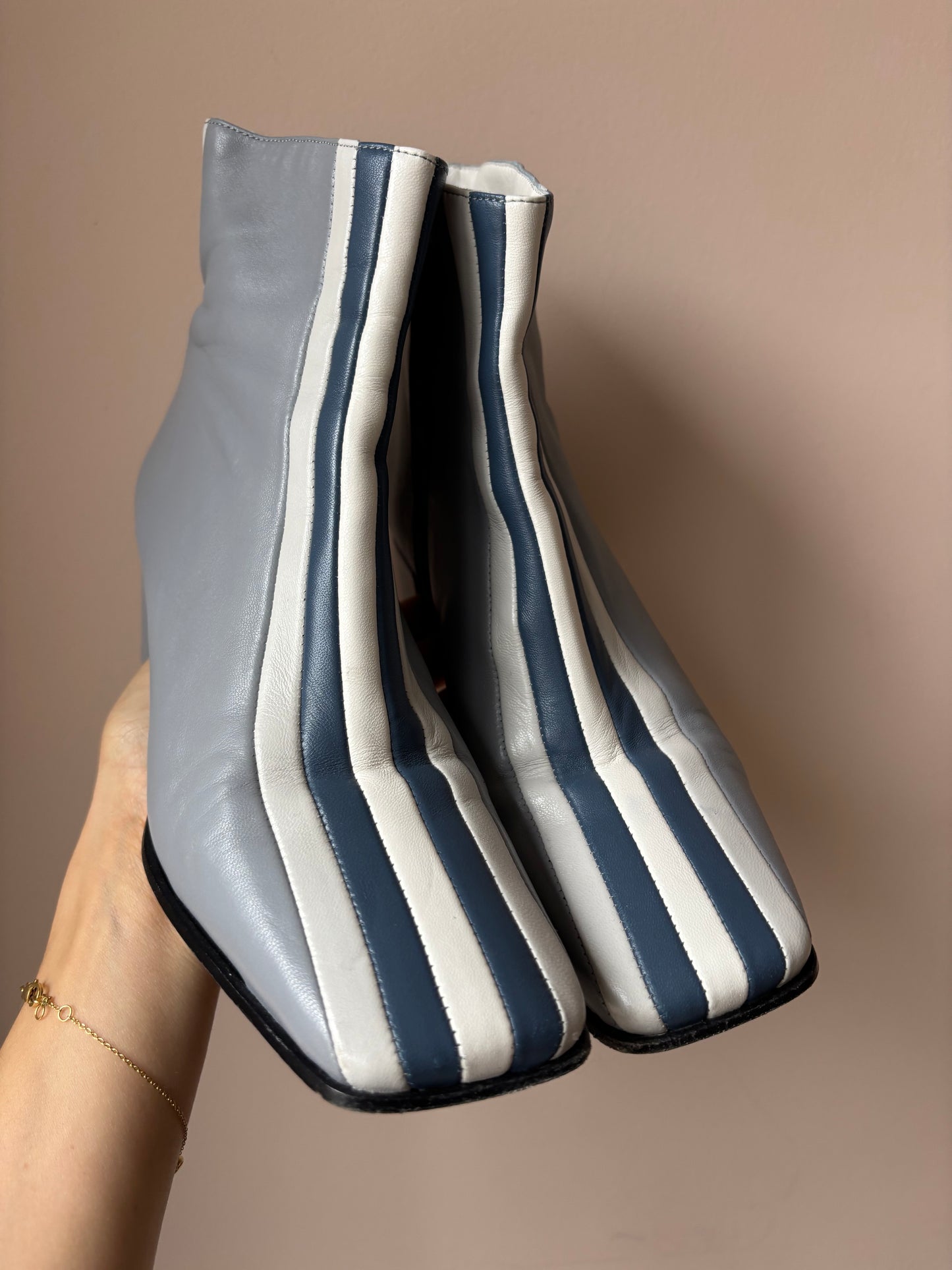 Striped pale blue leather boots size UK4