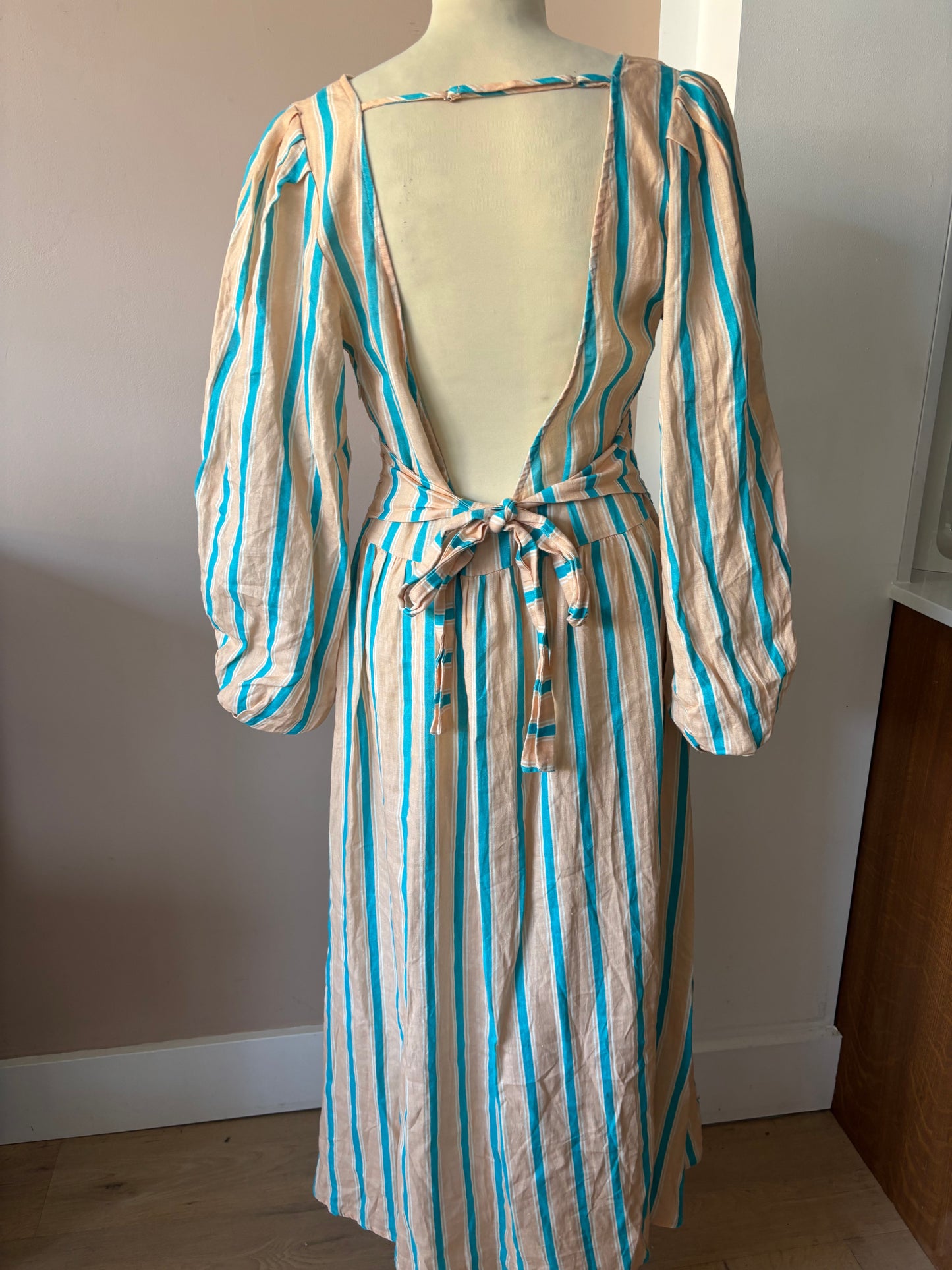 100% linen striped backless dress with baggy sleeves and tie waist size 12