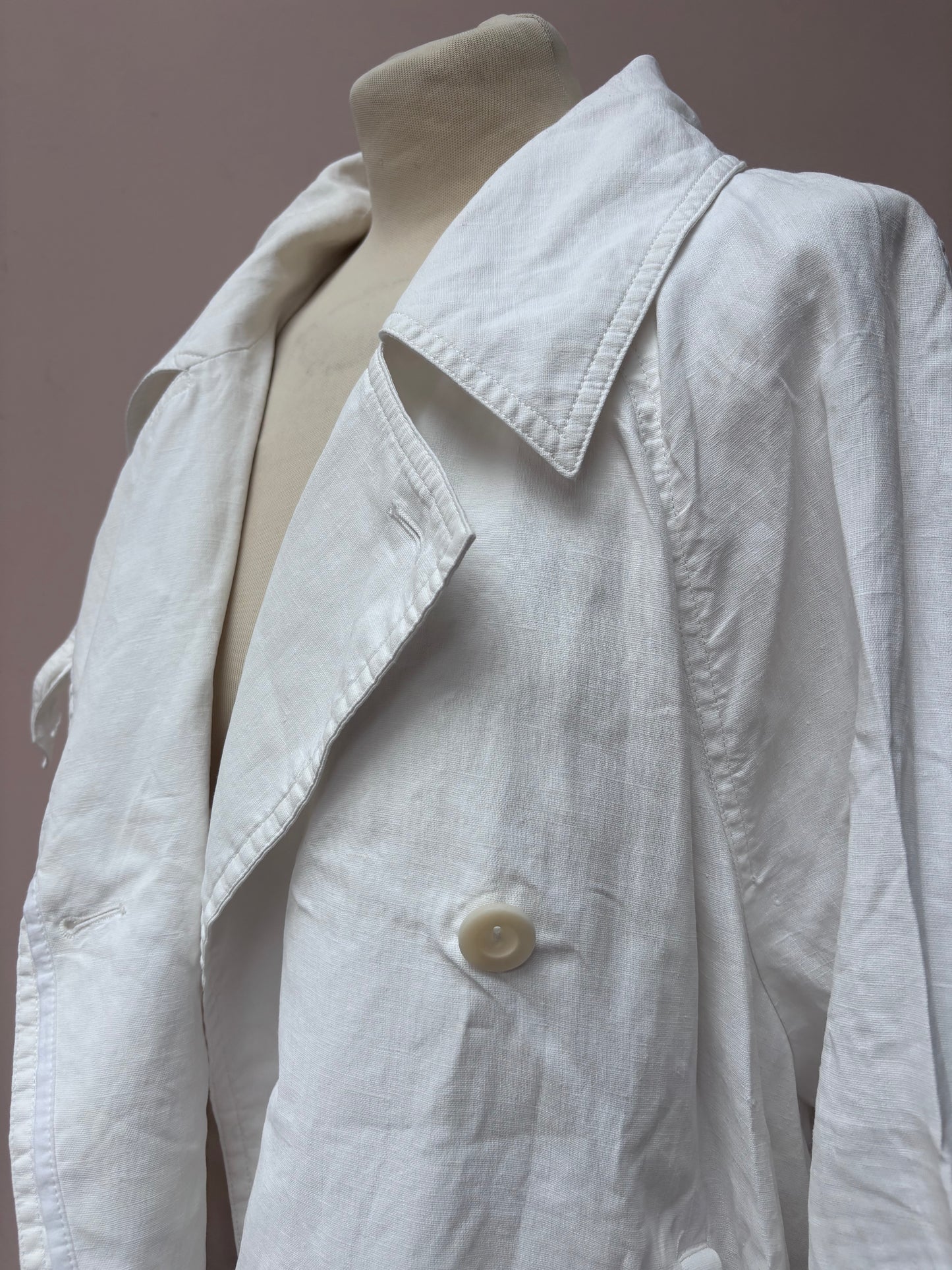 White 100% linen jacket size 14