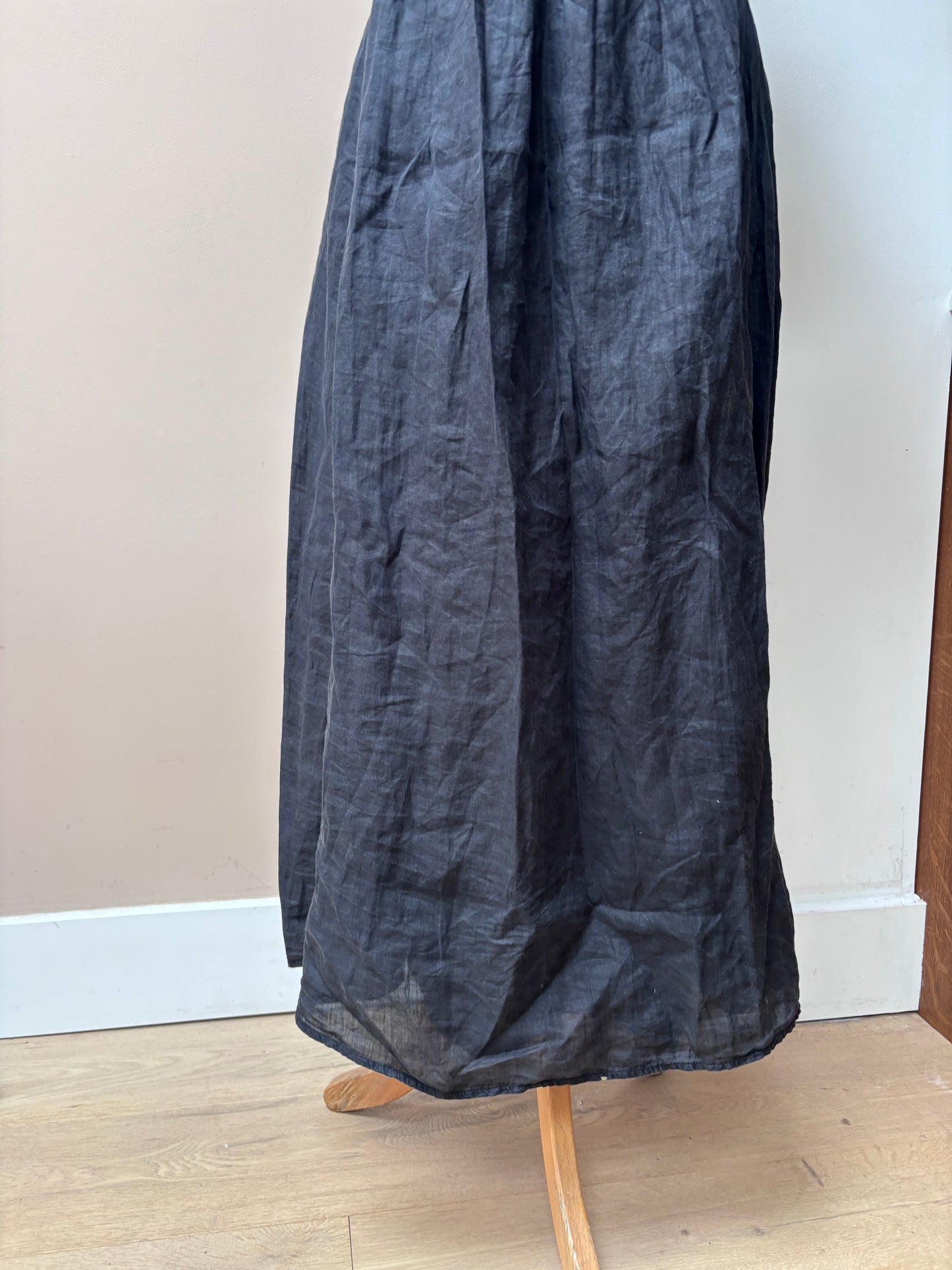 Black 100% linen wraparound puff sleeve dress size 12