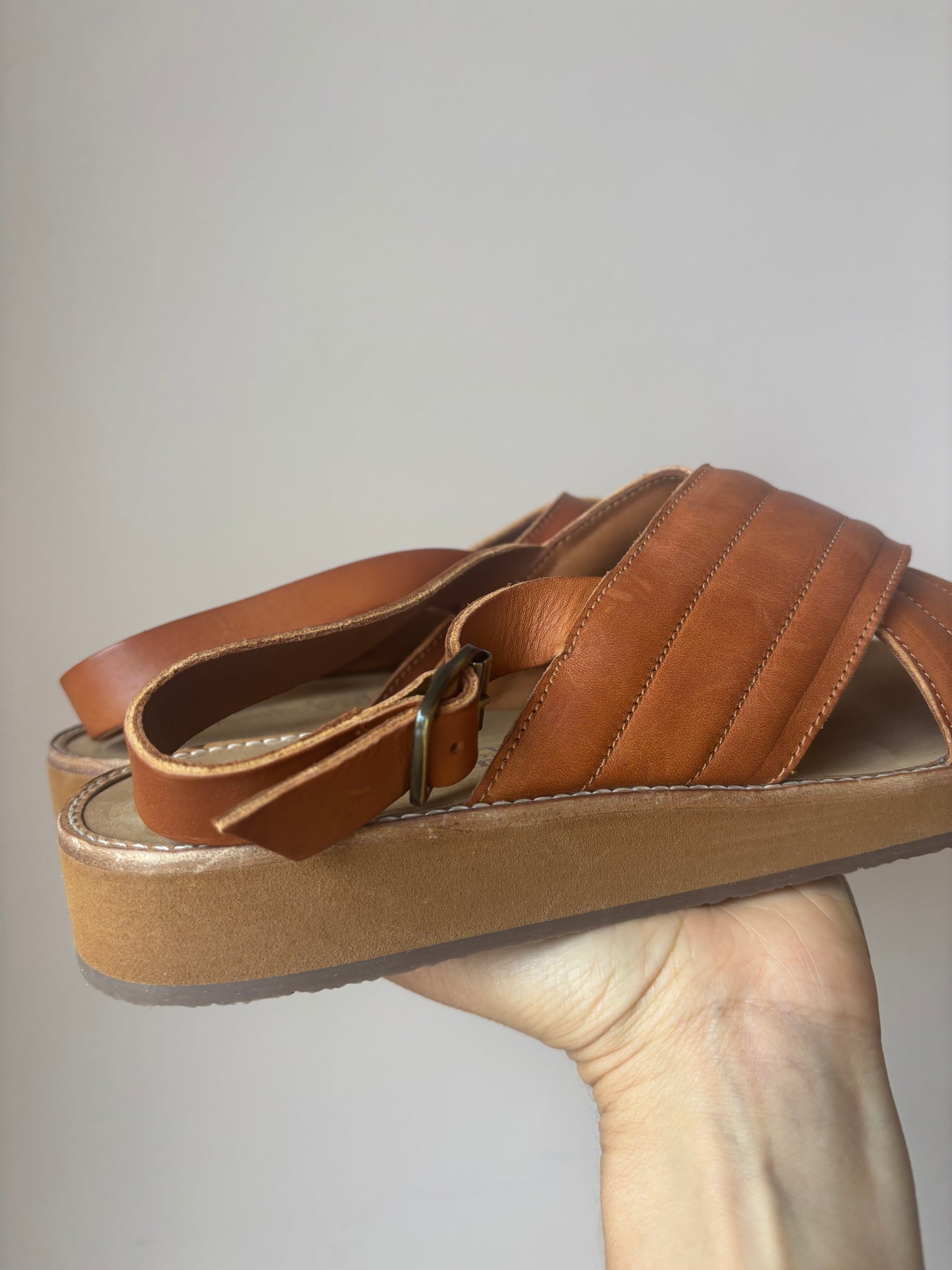 Tan leather flats size 40 (UK7)