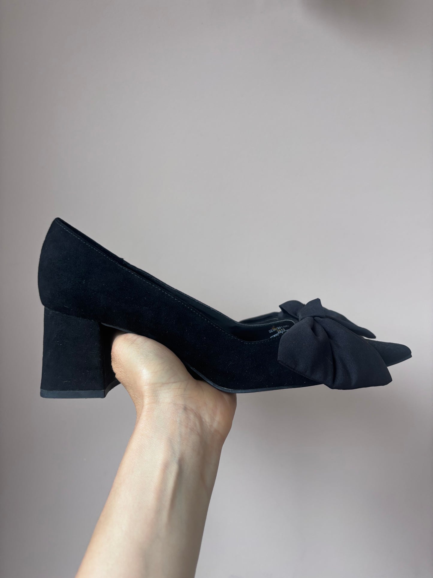 Black suede bow heels size 5