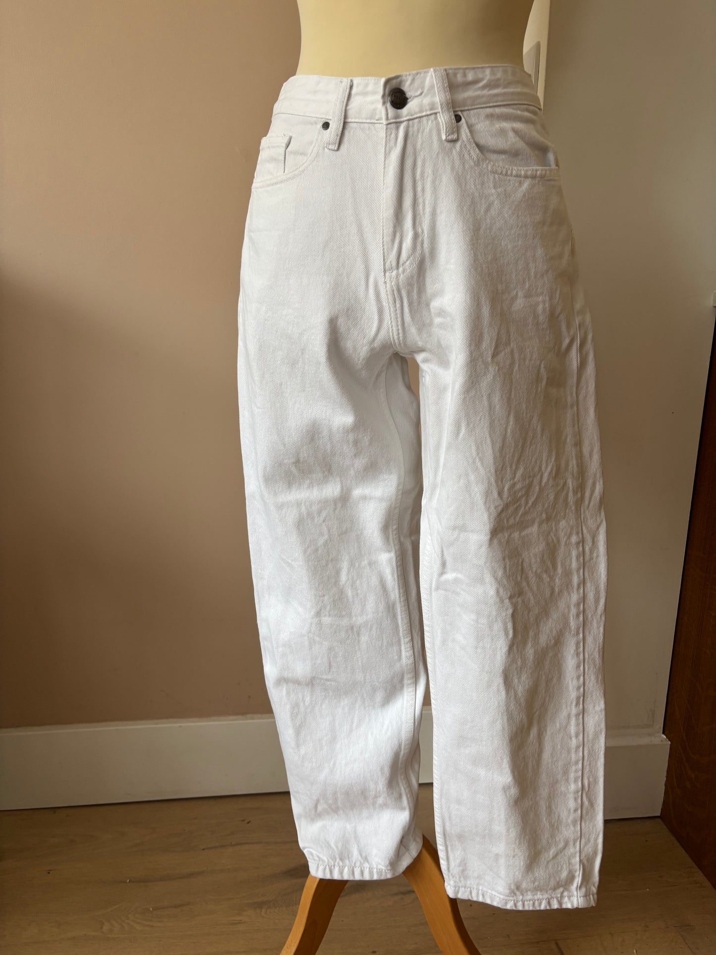 Creeks white 100% cotton jeans size 10