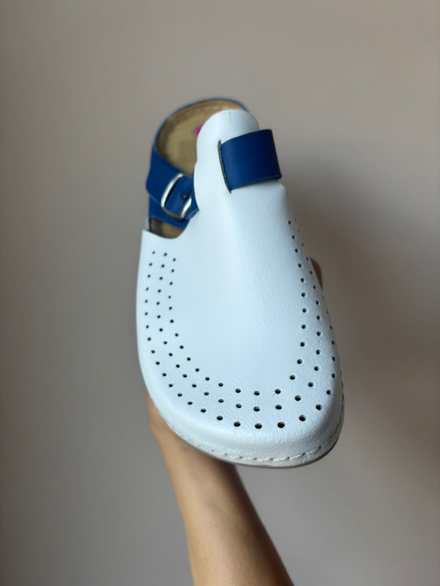 Vintage leather blue white clogs BNWT size 5
