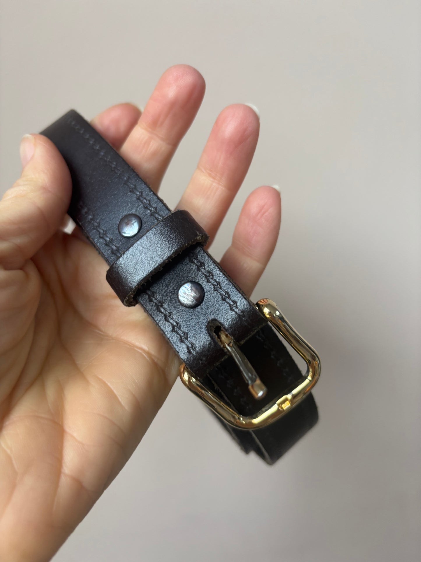 Dark brown leather belt size Medium