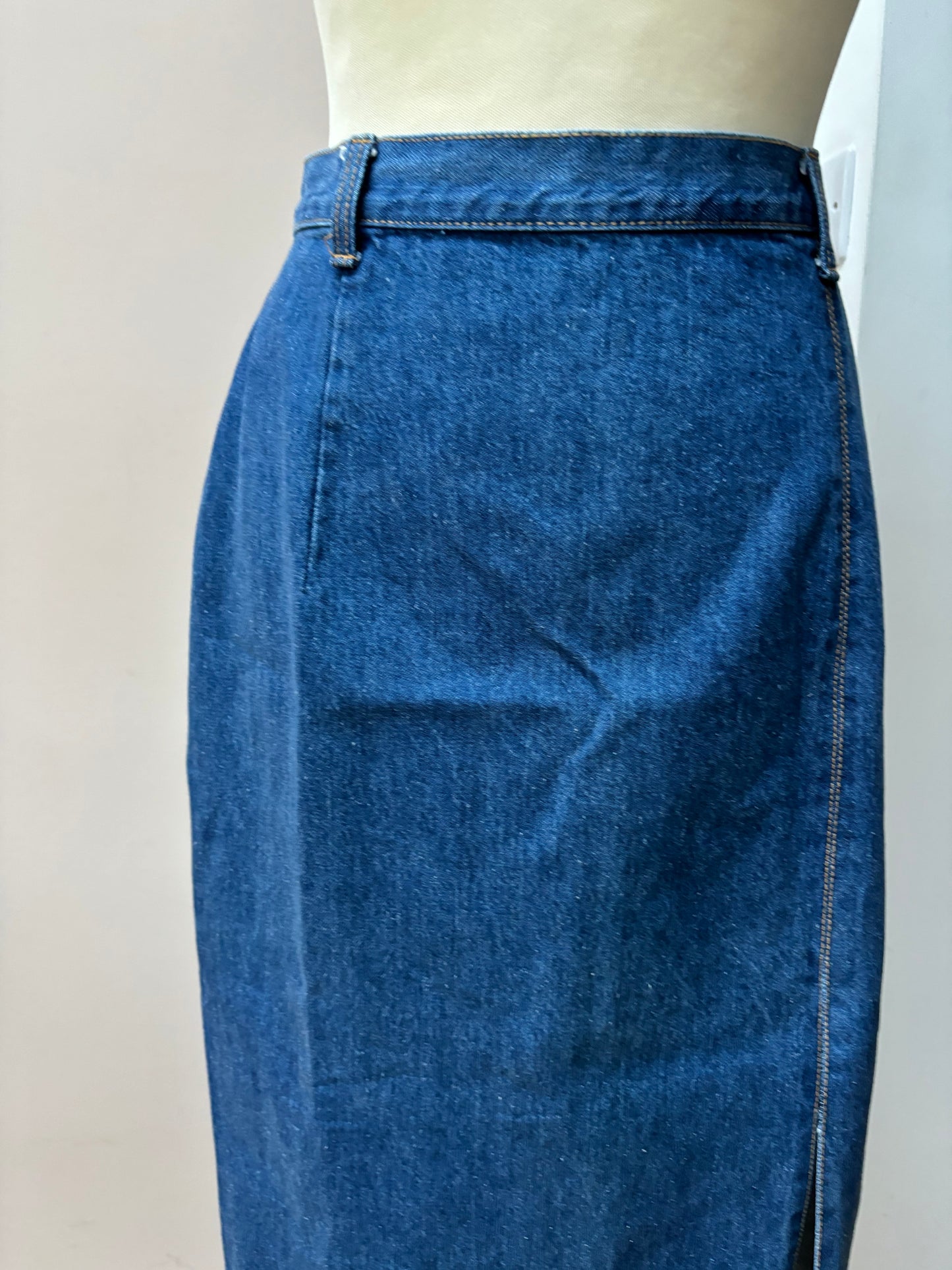 Vintage blue 100% cotton denim skirt size 10/12